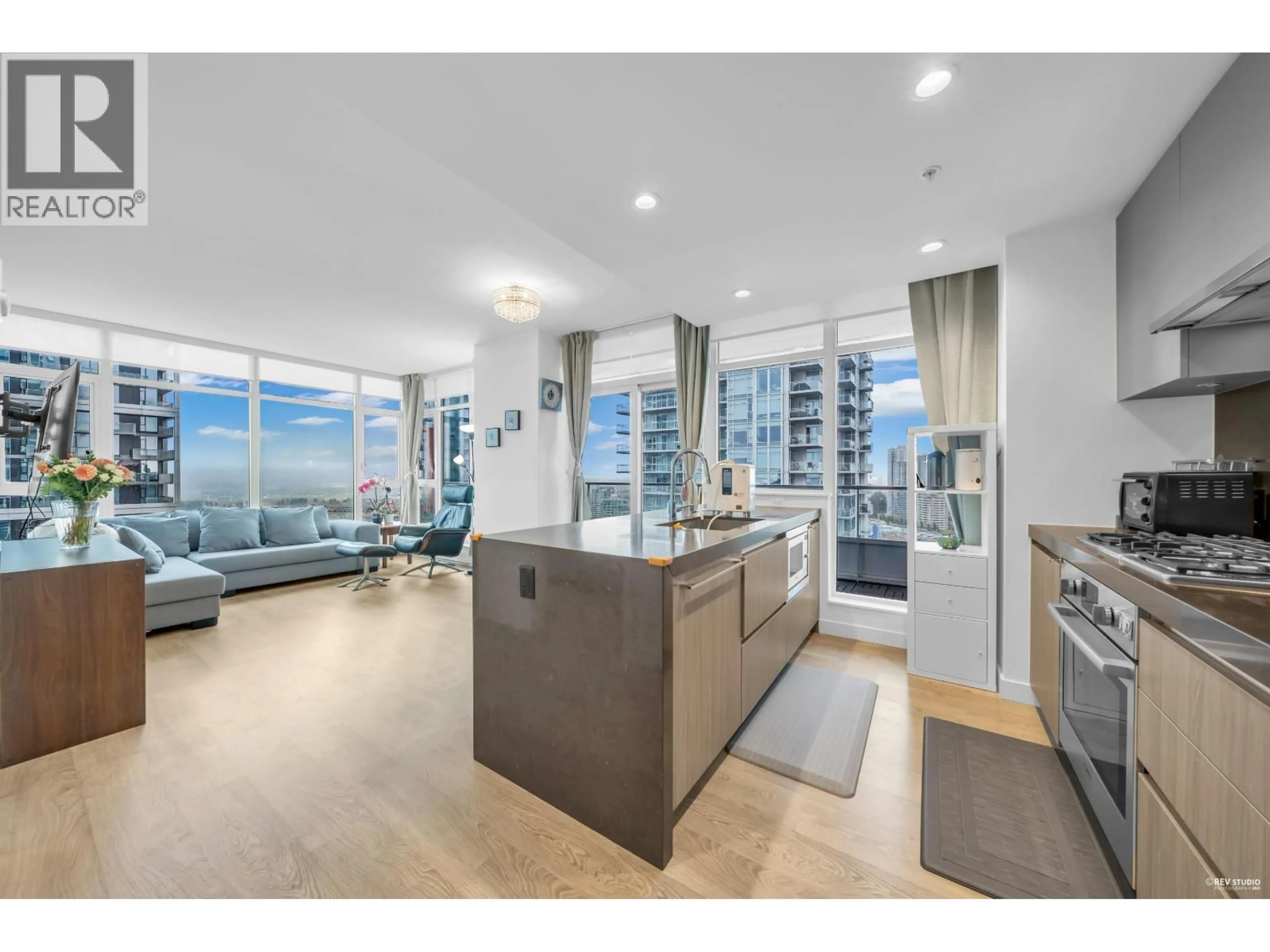 Open concept kitchen, unknown for 2507 - 6080 MCKAY AVENUE, Burnaby British Columbia V5H0J4
