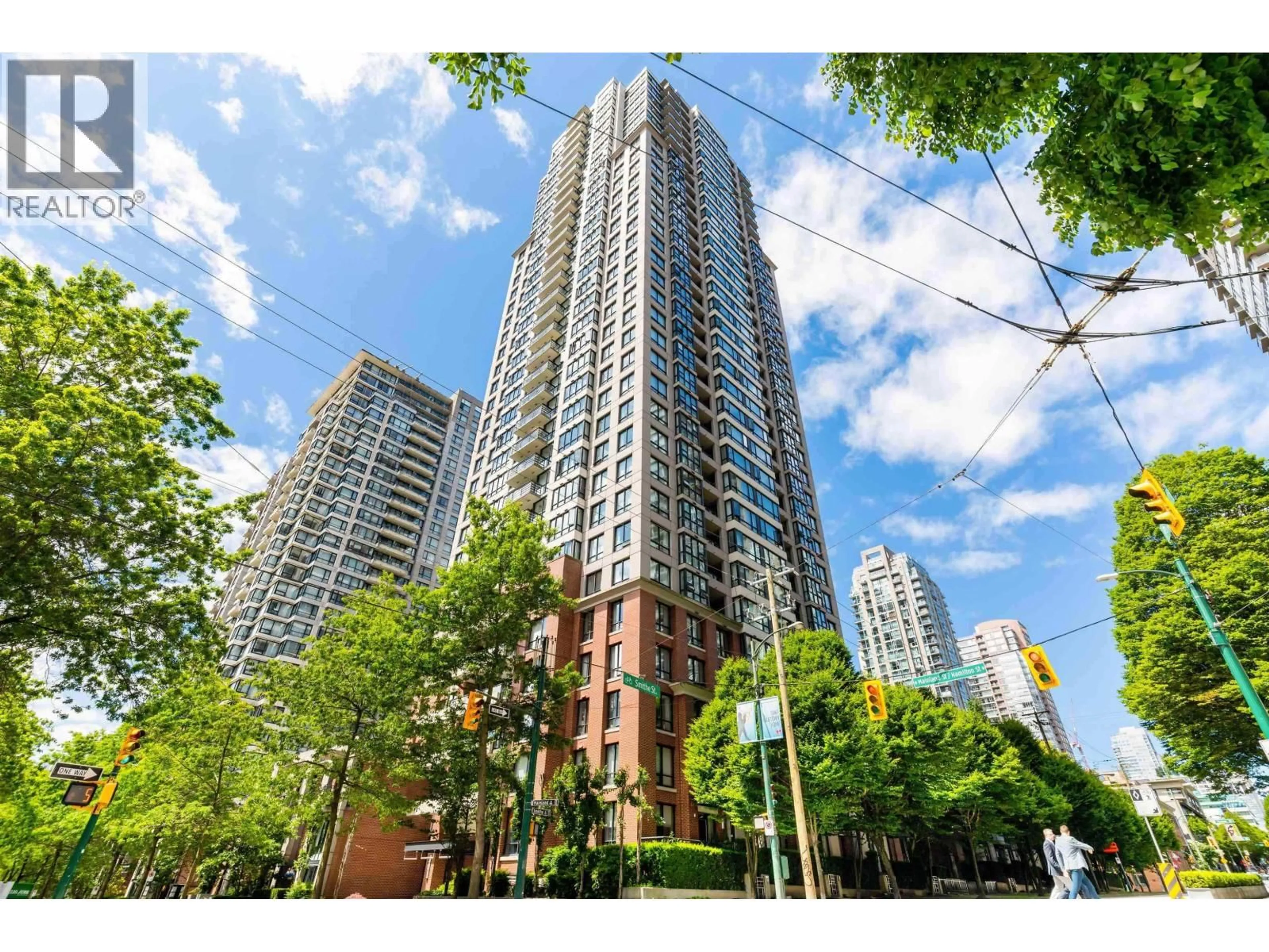 Patio, city buildings view from balcony for 308 SMITHE STREET, Vancouver British Columbia V6B1S3