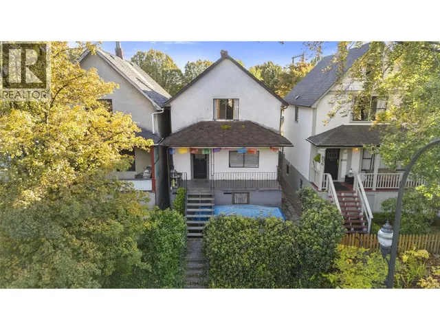 858 UNION STREET, Vancouver 2