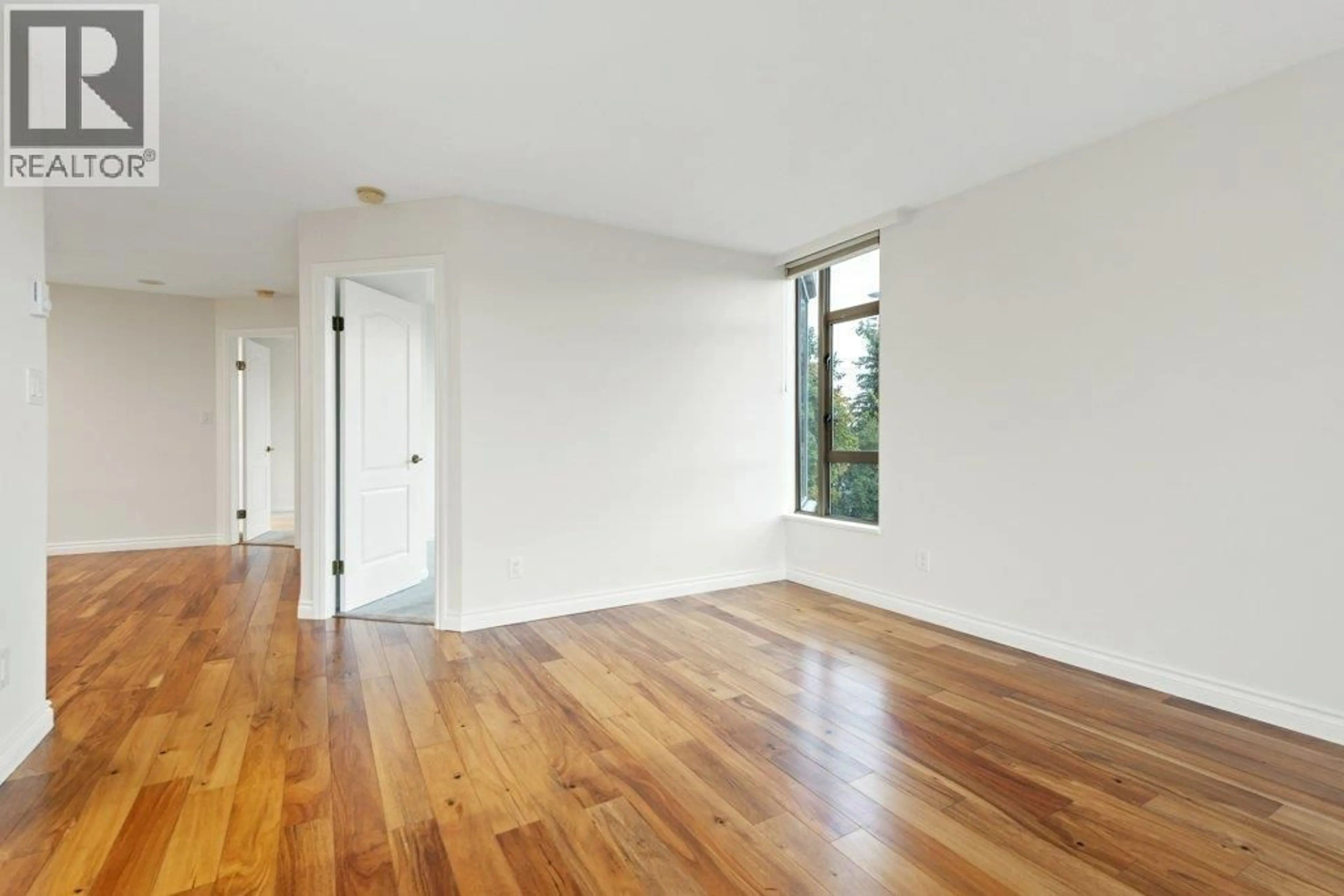 Unknown for 701 - 1327 KEITH ROAD, North Vancouver British Columbia V7J3T5