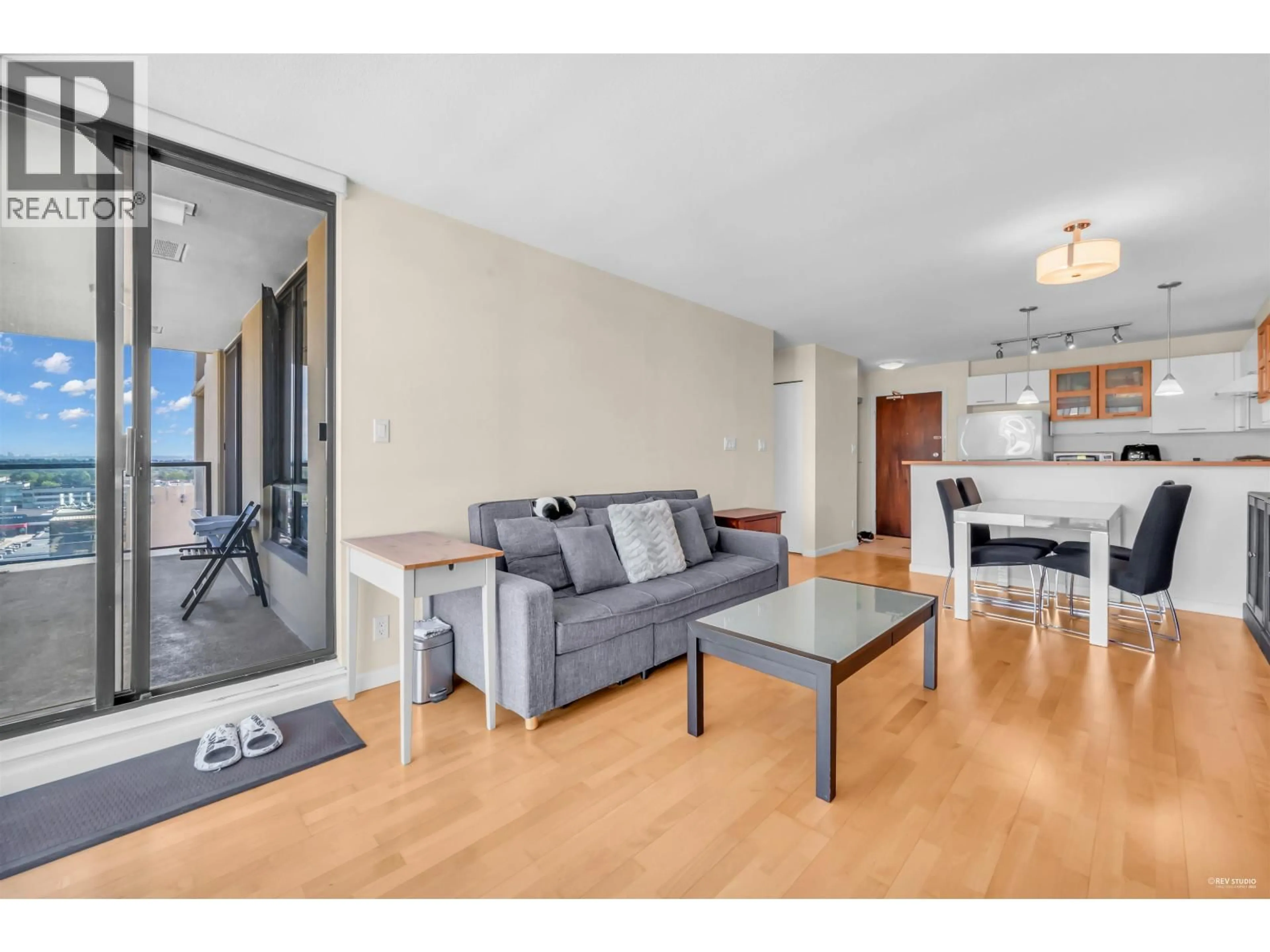 Living room with furniture, unknown for 1708 - 7831 WESTMINSTER HIGHWAY, Richmond British Columbia V6X4J4