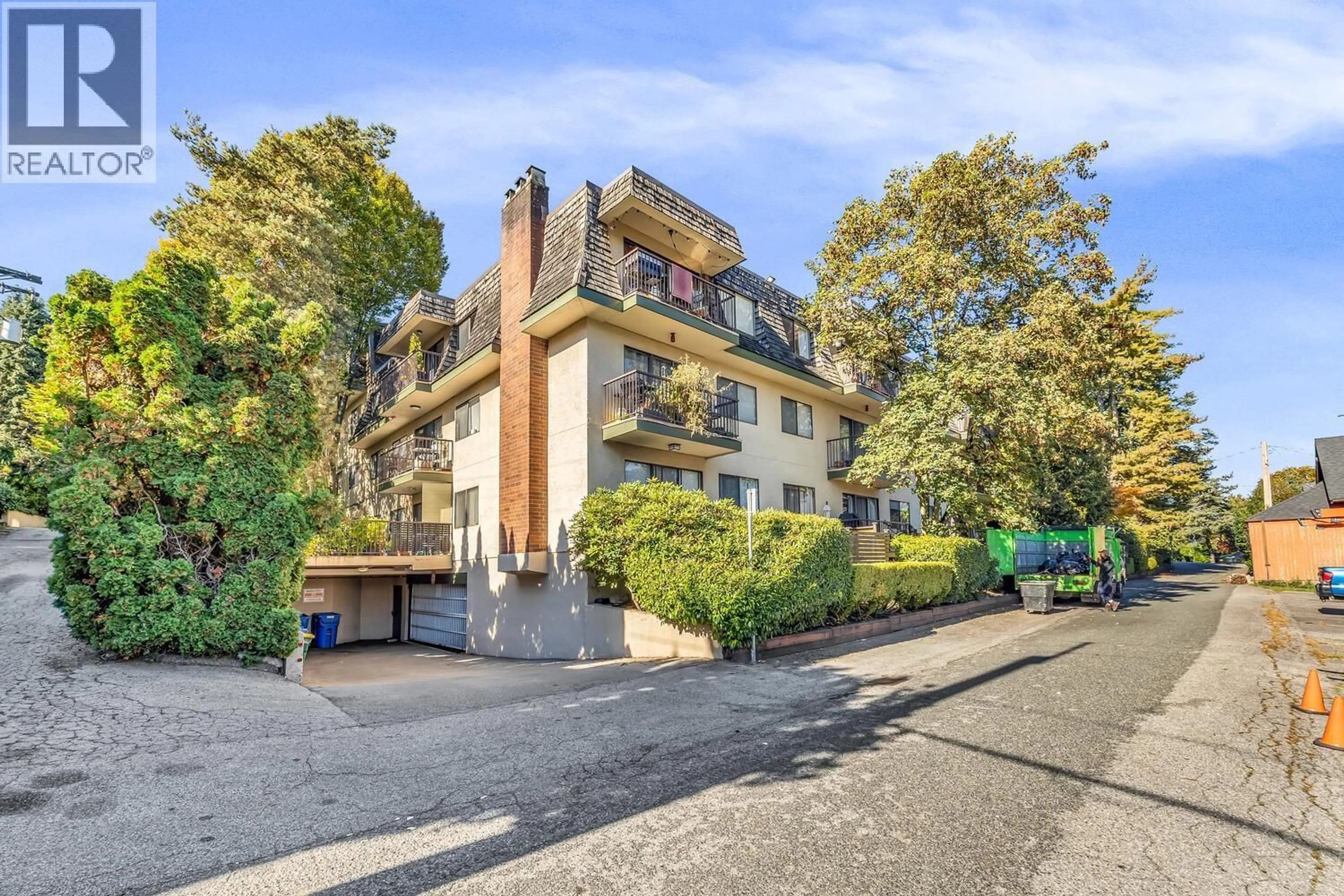 A pic from outside/outdoor area/front of a property/back of a property/a pic from drone, street for 504 - 466 EIGHTH AVENUE, New Westminster British Columbia V3L4L2