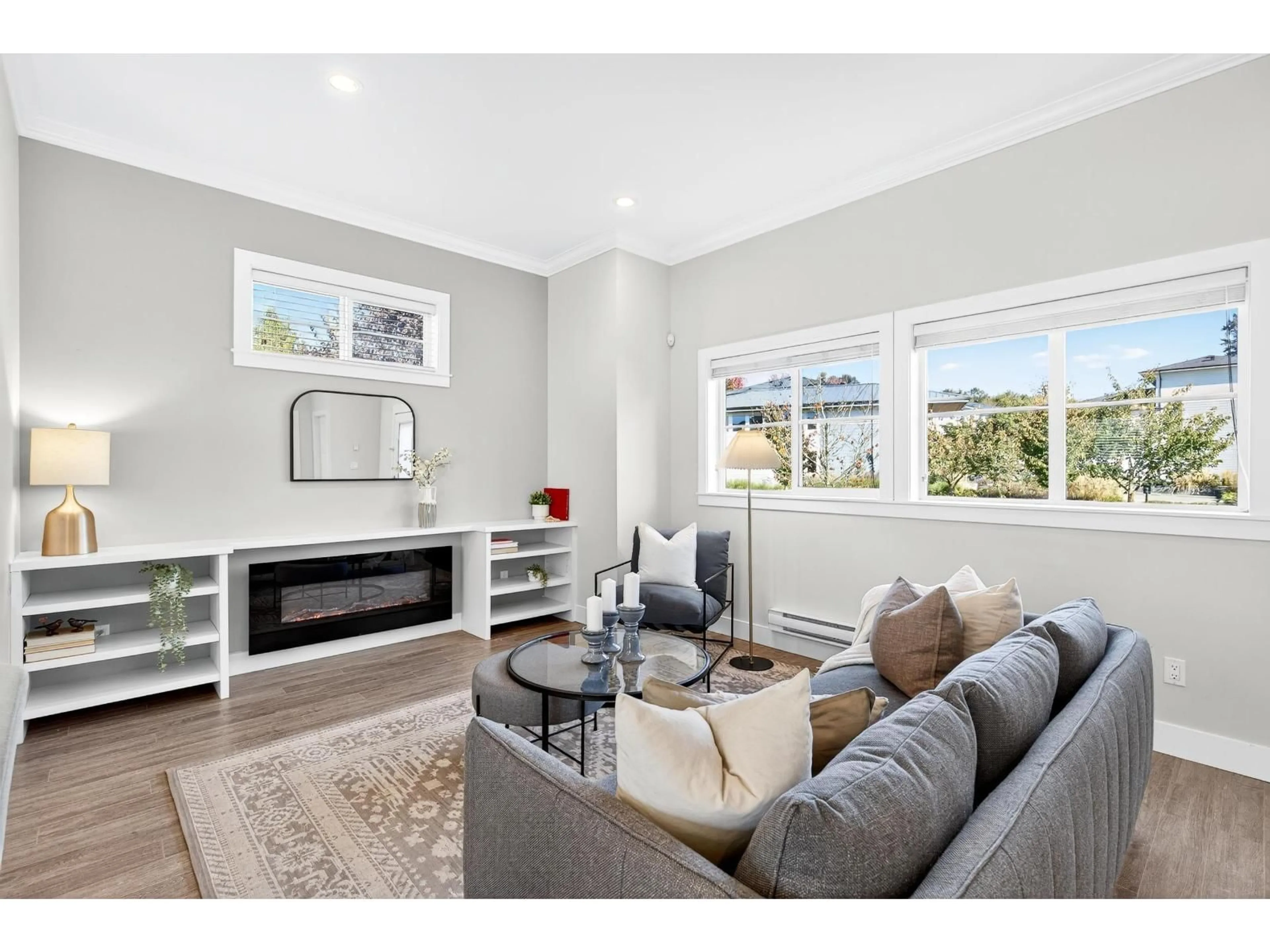 Living room with furniture, unknown for 5 - 6945 185, Surrey British Columbia V4N6N4