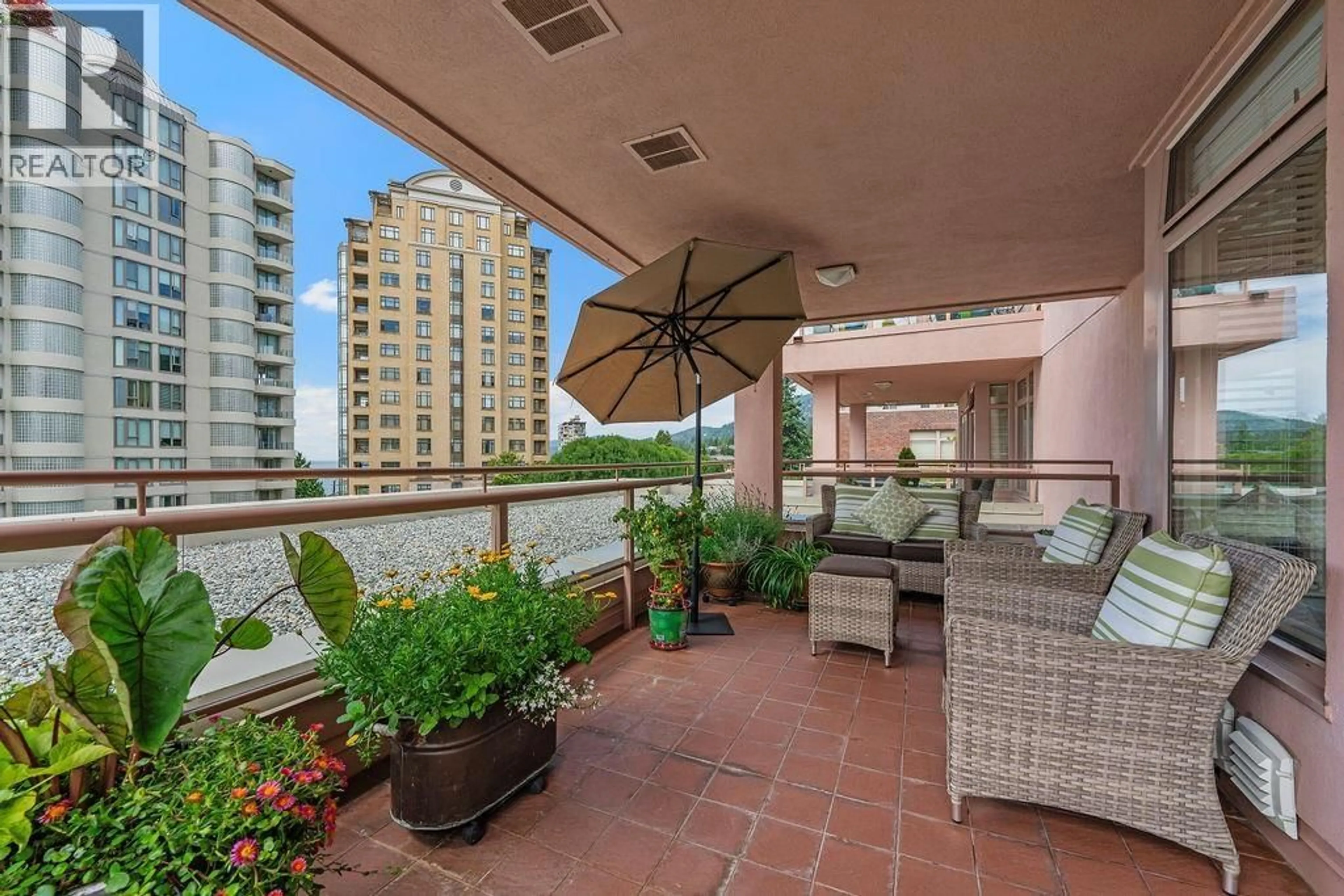 Patio, city buildings view from balcony for 402 - 2271 BELLEVUE AVENUE, West Vancouver British Columbia V7V4X1