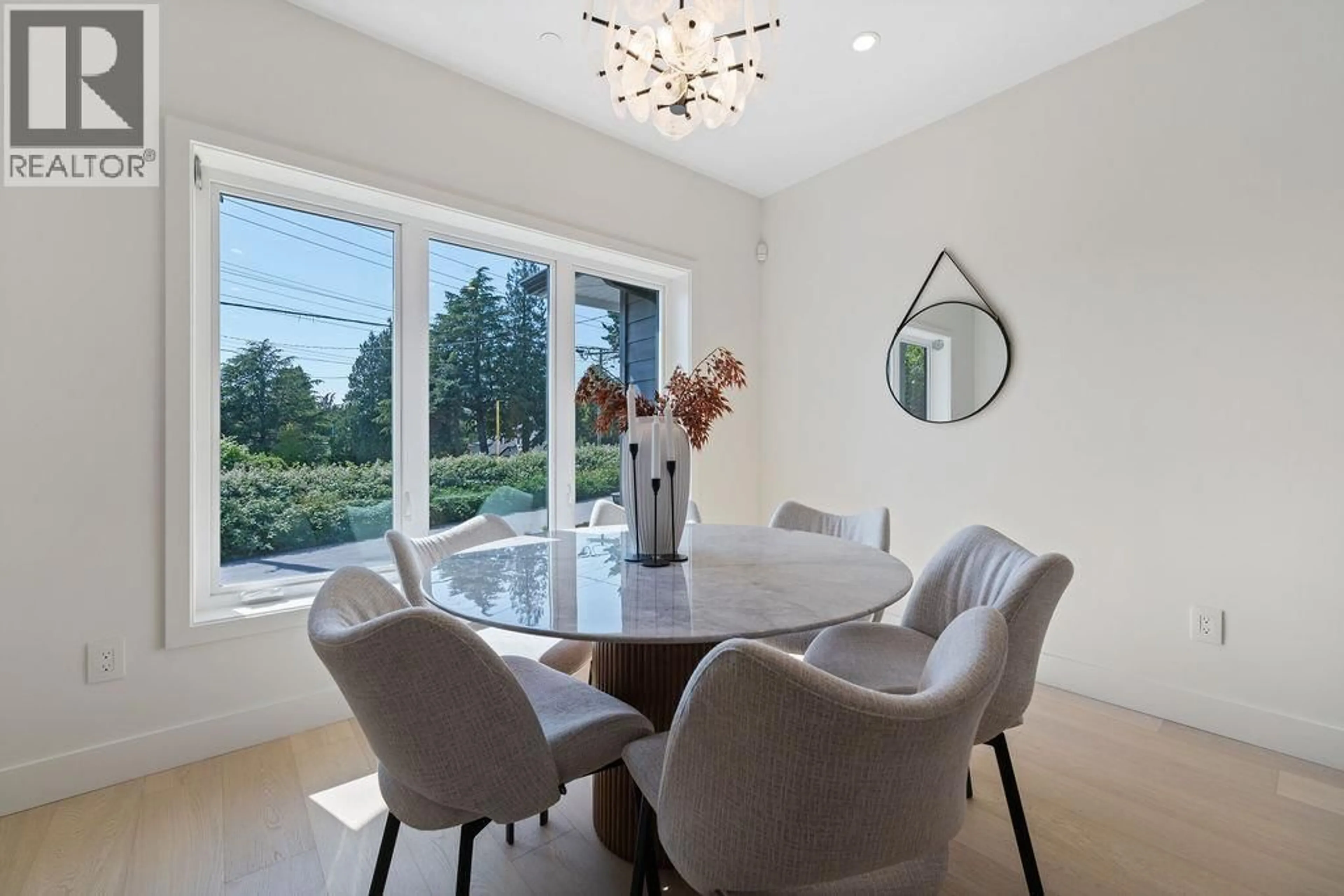 Dining room, ceramic/tile floor for 2 - 8508 EAST BOULEVARD, Vancouver British Columbia V6P5E6