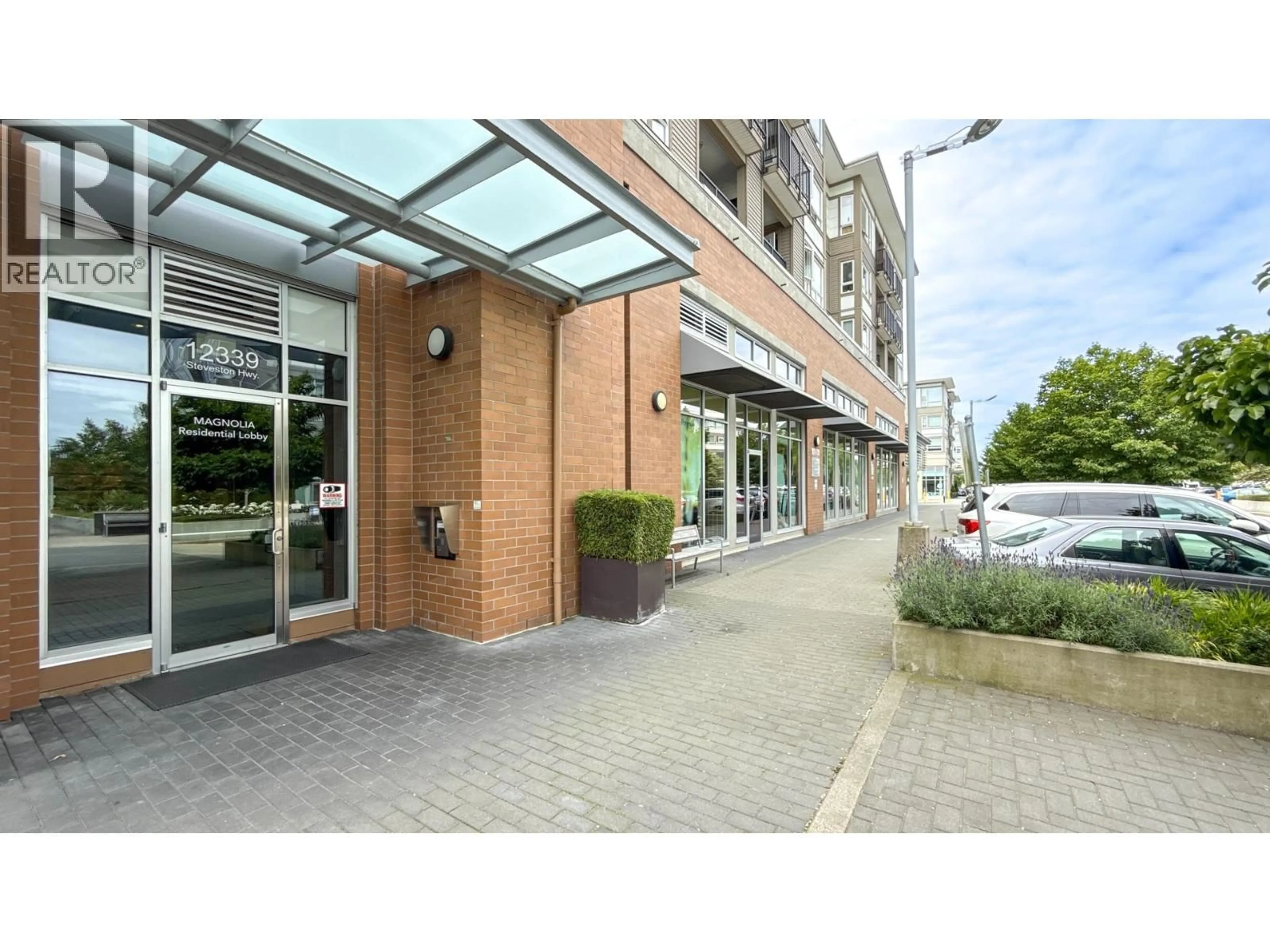 Indoor foyer for 322 - 12339 STEVESTON HIGHWAY, Richmond British Columbia V6W0B4