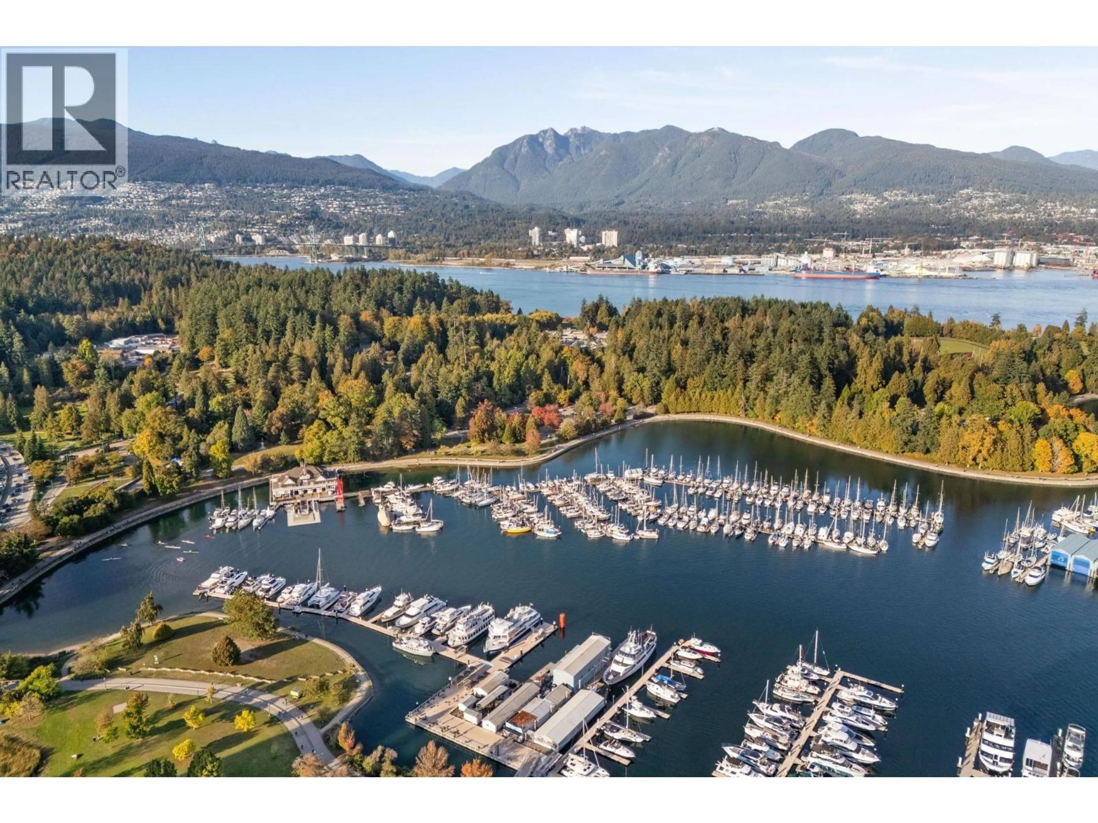 A pic from outside/outdoor area/front of a property/back of a property/a pic from drone, water/lake/river/ocean view for 2103 - 620 CARDERO STREET, West Vancouver British Columbia V6G0C7
