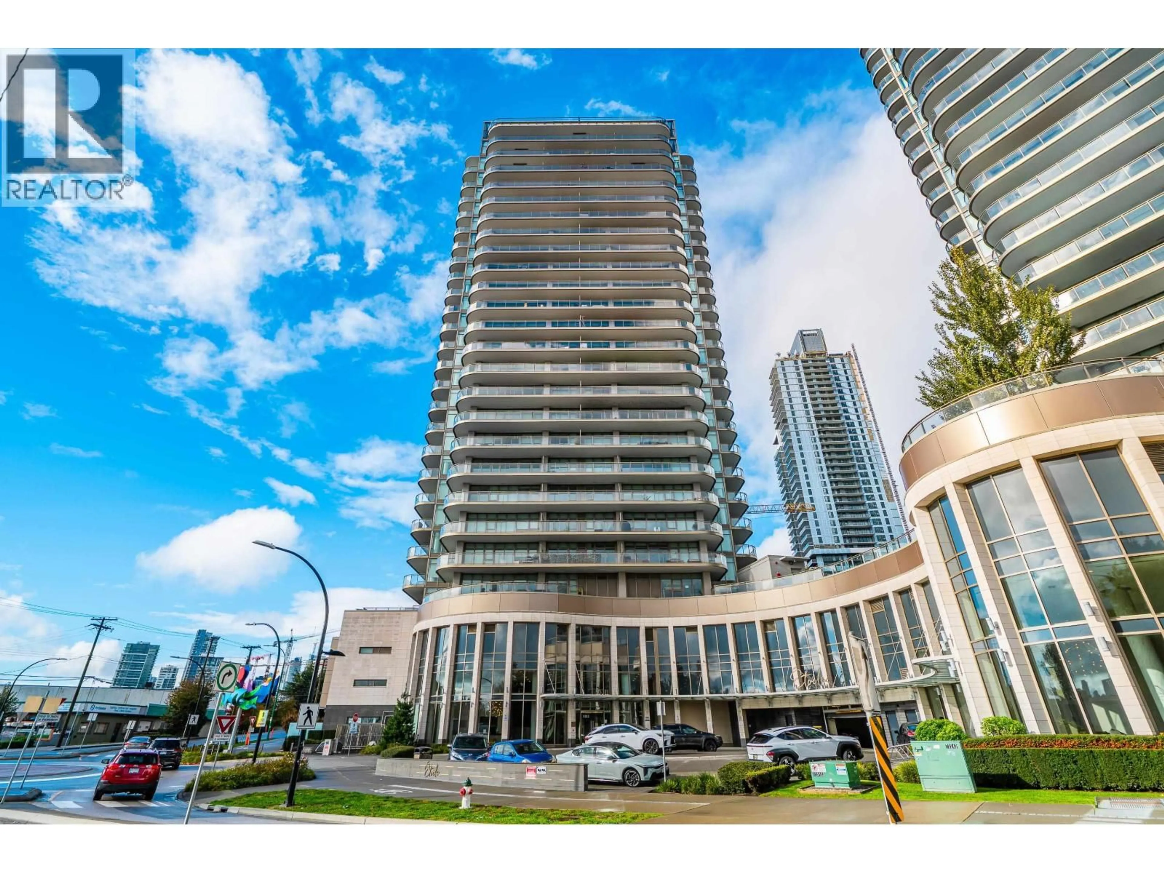 Indoor foyer for 1305 - 5311 GORING STREET, Burnaby British Columbia V5B0B5