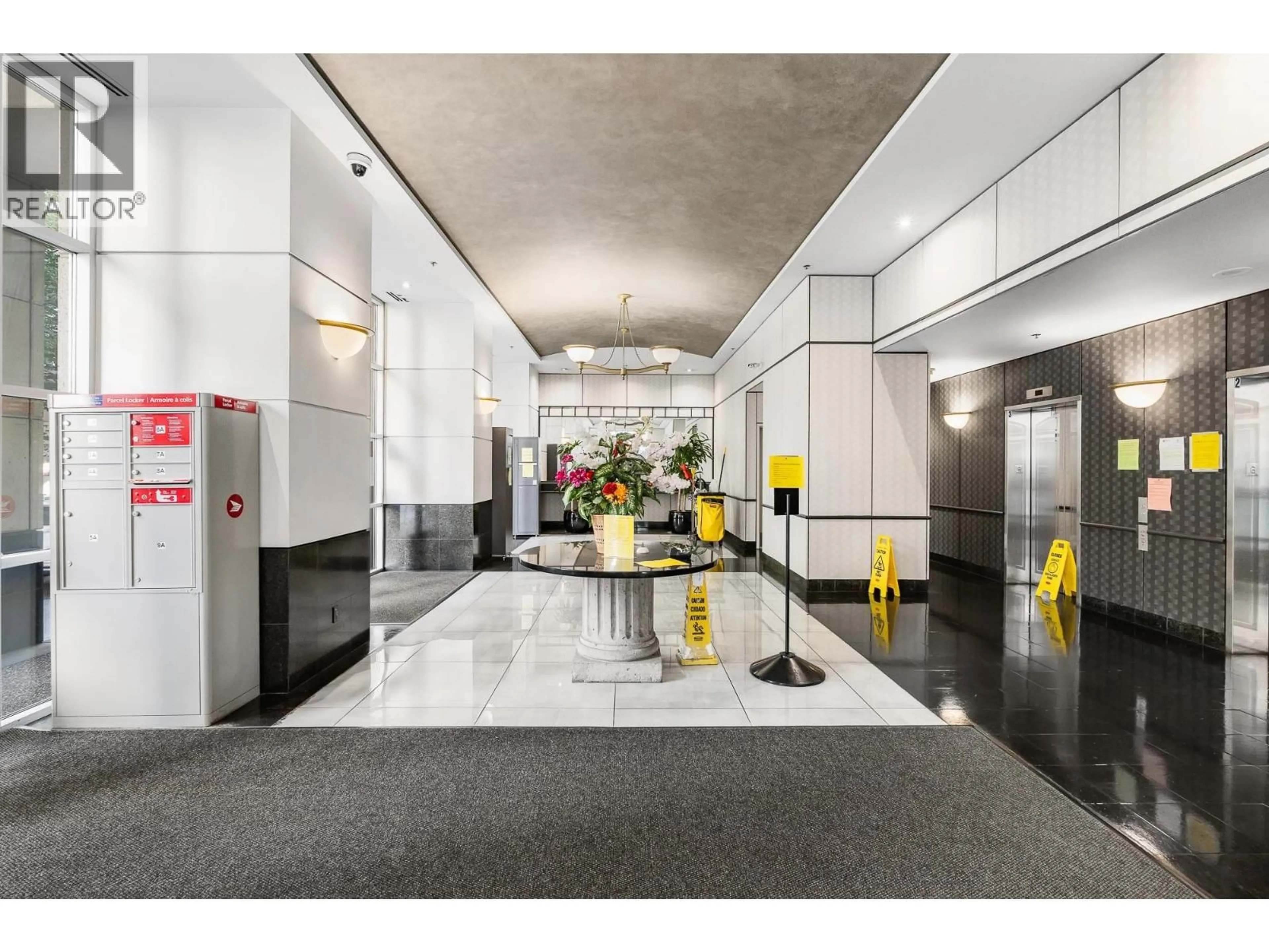 Lobby for 805 - 438 SEYMOUR STREET, Vancouver British Columbia V6B6H4