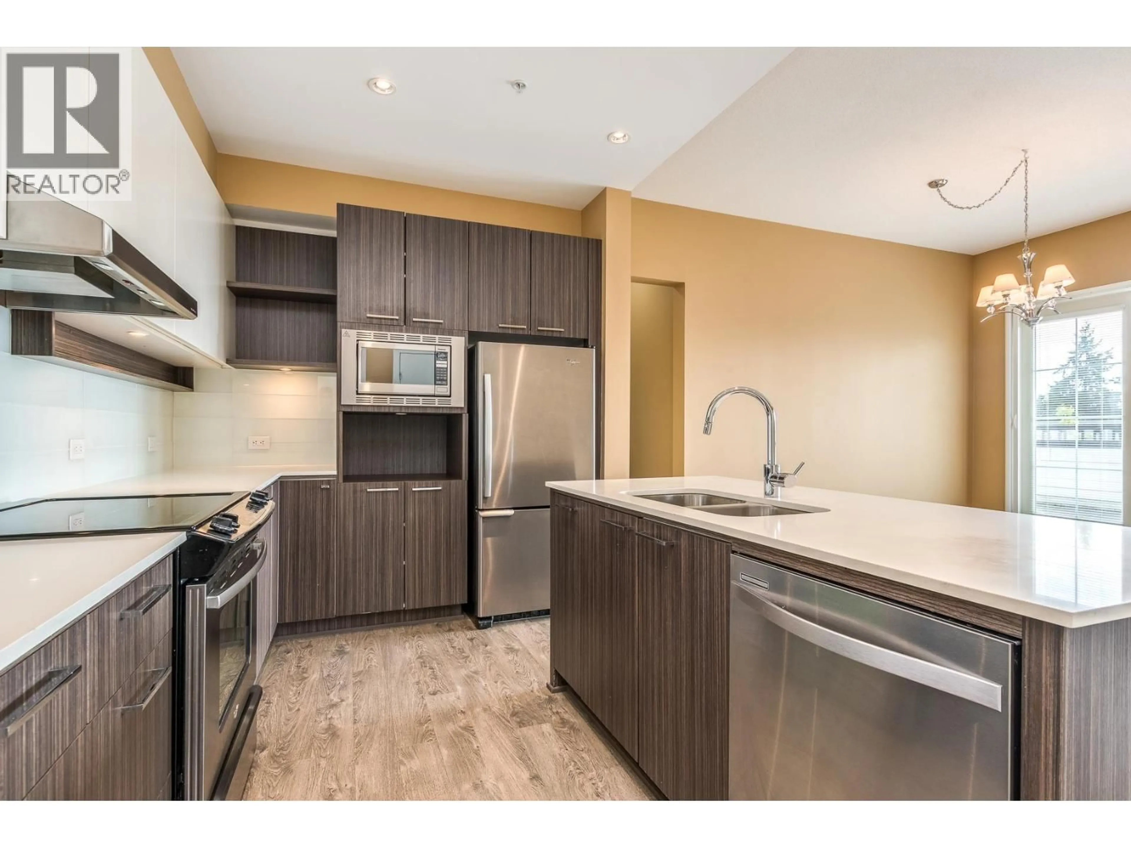 Standard kitchen, unknown for 415 - 553 FOSTER AVENUE, Coquitlam British Columbia V3J0B5