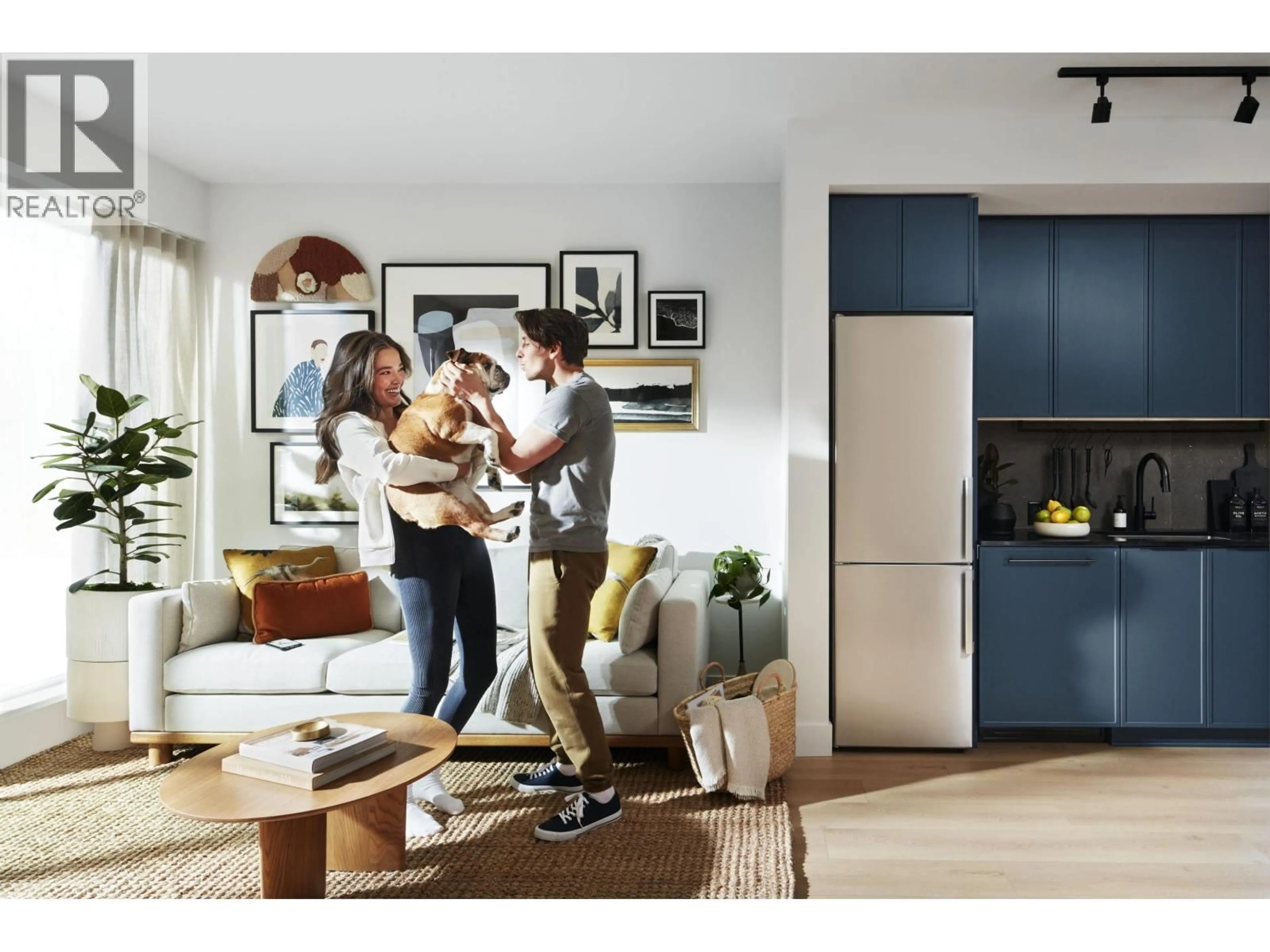 Open concept kitchen, wood/laminate floor for 205 - 3055 MURRAY STREET, Port Moody British Columbia V3H1X3