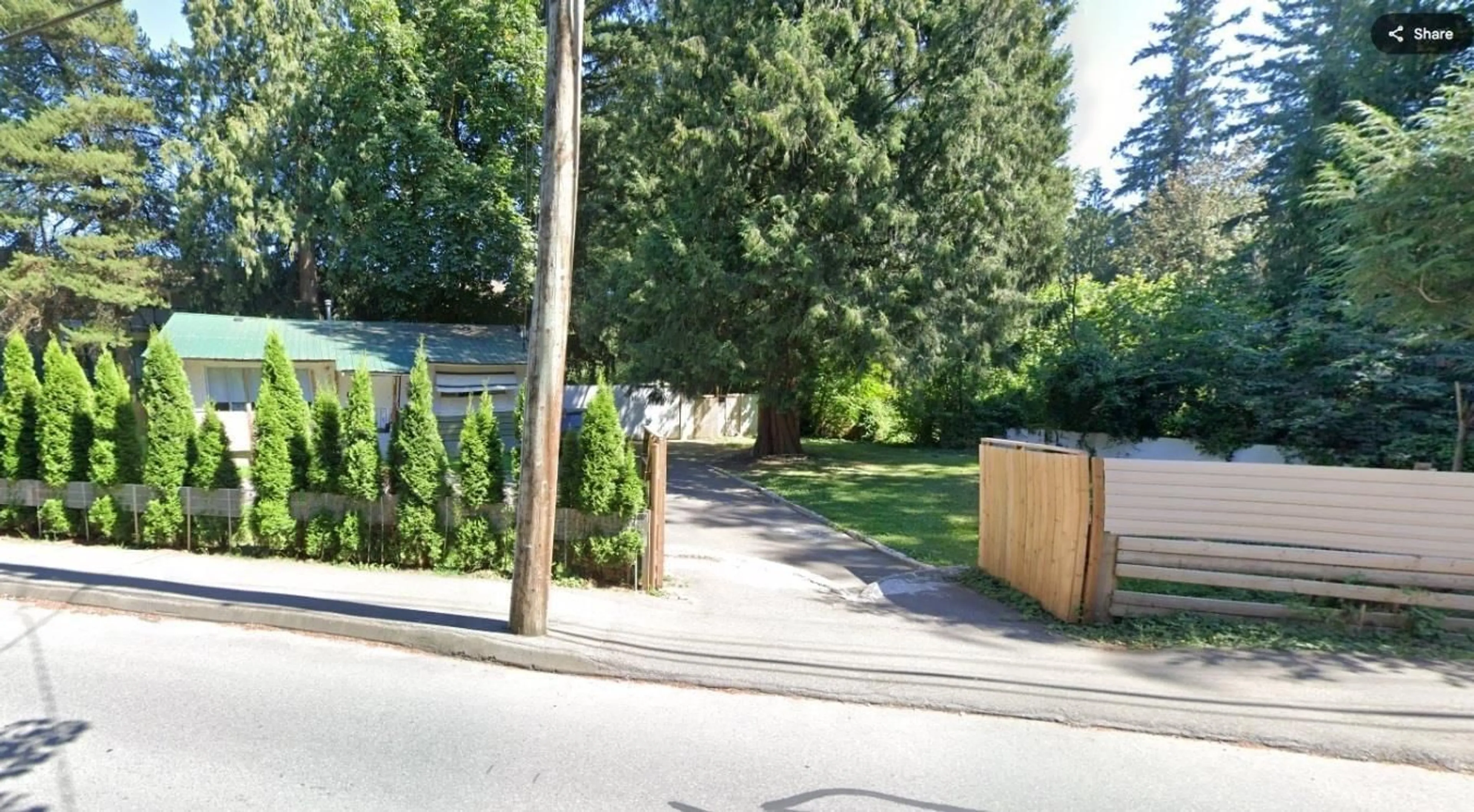 Blurry image for 2532 BOURQUIN EAST, Abbotsford British Columbia V2S1Y4