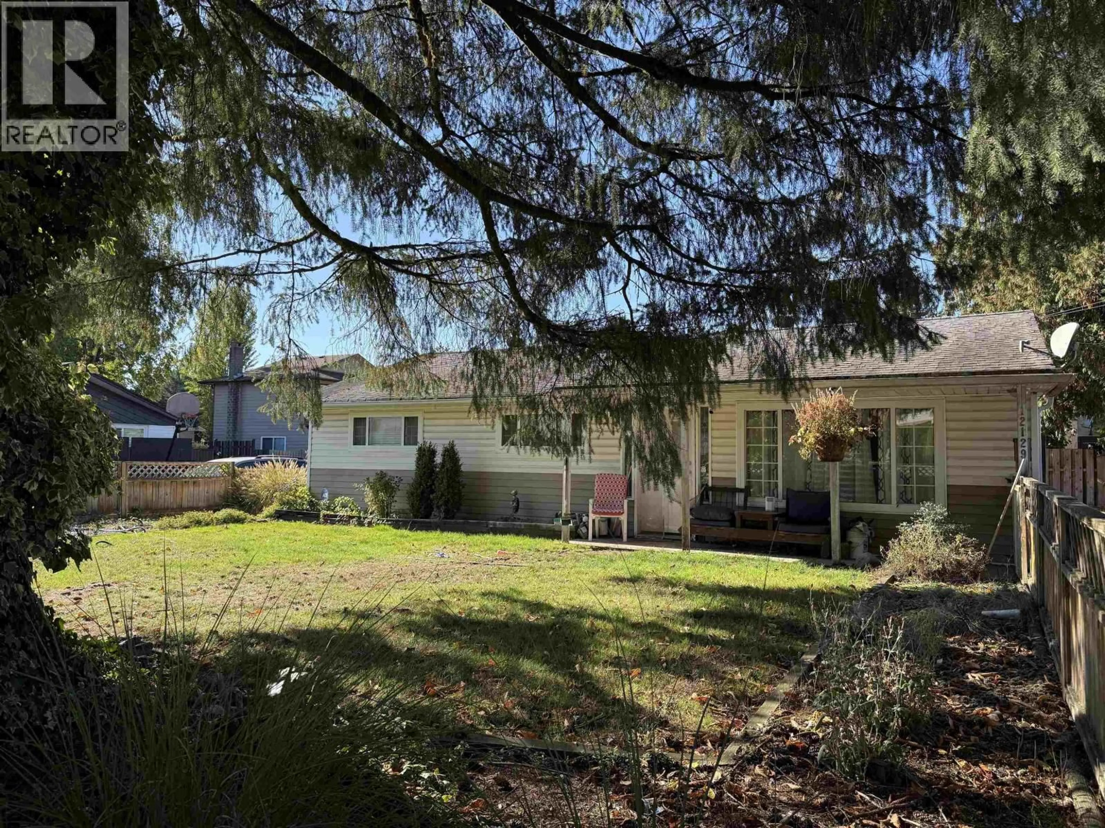 A pic from outside/outdoor area/front of a property/back of a property/a pic from drone, street for 12129 222 STREET, Maple Ridge British Columbia V2X5W4
