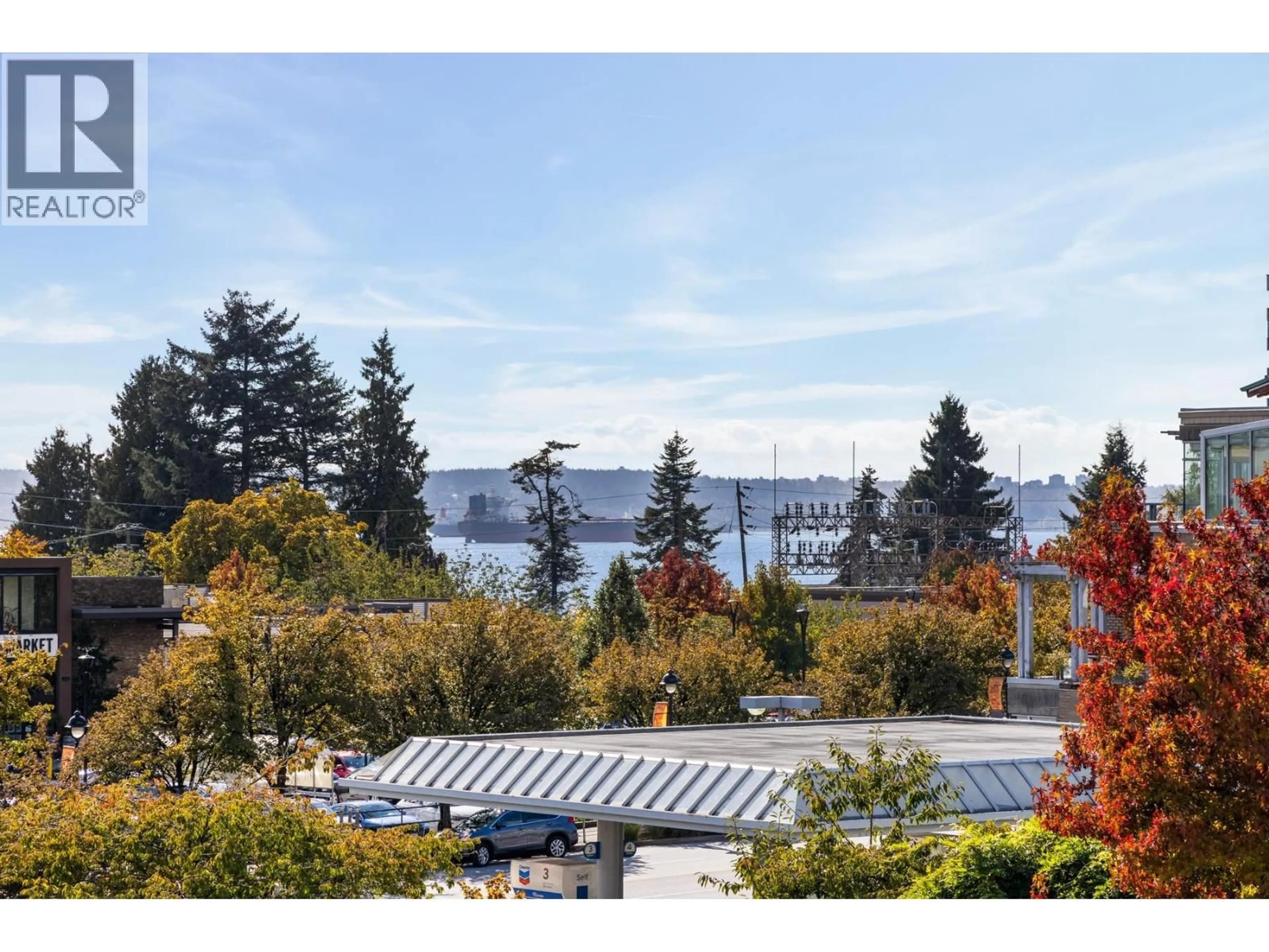 Patio, water/lake/river/ocean view for 201 - 588 16TH STREET, West Vancouver British Columbia V7T1A7