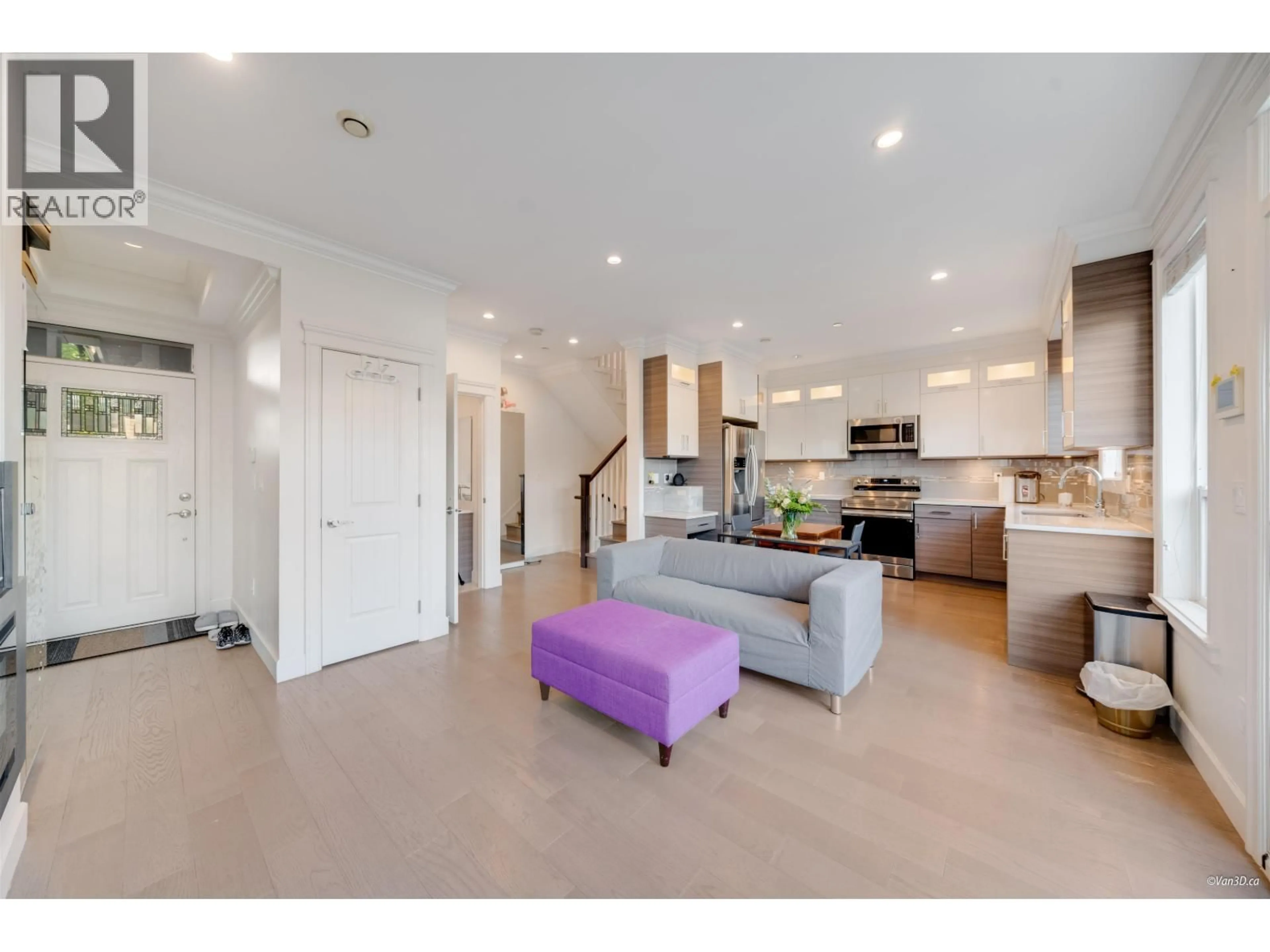 Open concept kitchen, unknown for 5319 CHAMBERS STREET, Vancouver British Columbia V5R3M2