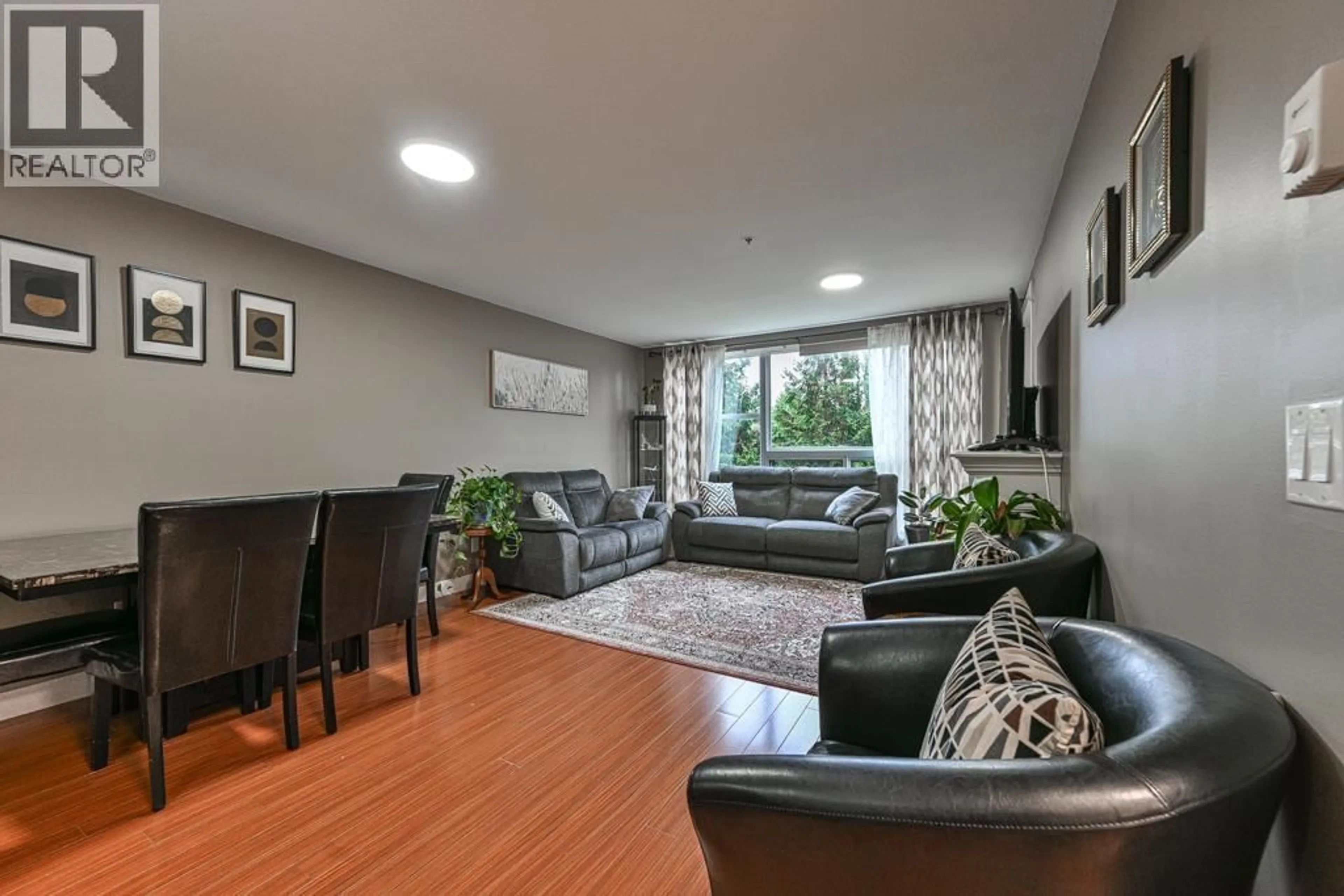 Living room with furniture, unknown for 225 - 12085 228 STREET, Maple Ridge British Columbia V2X6M2