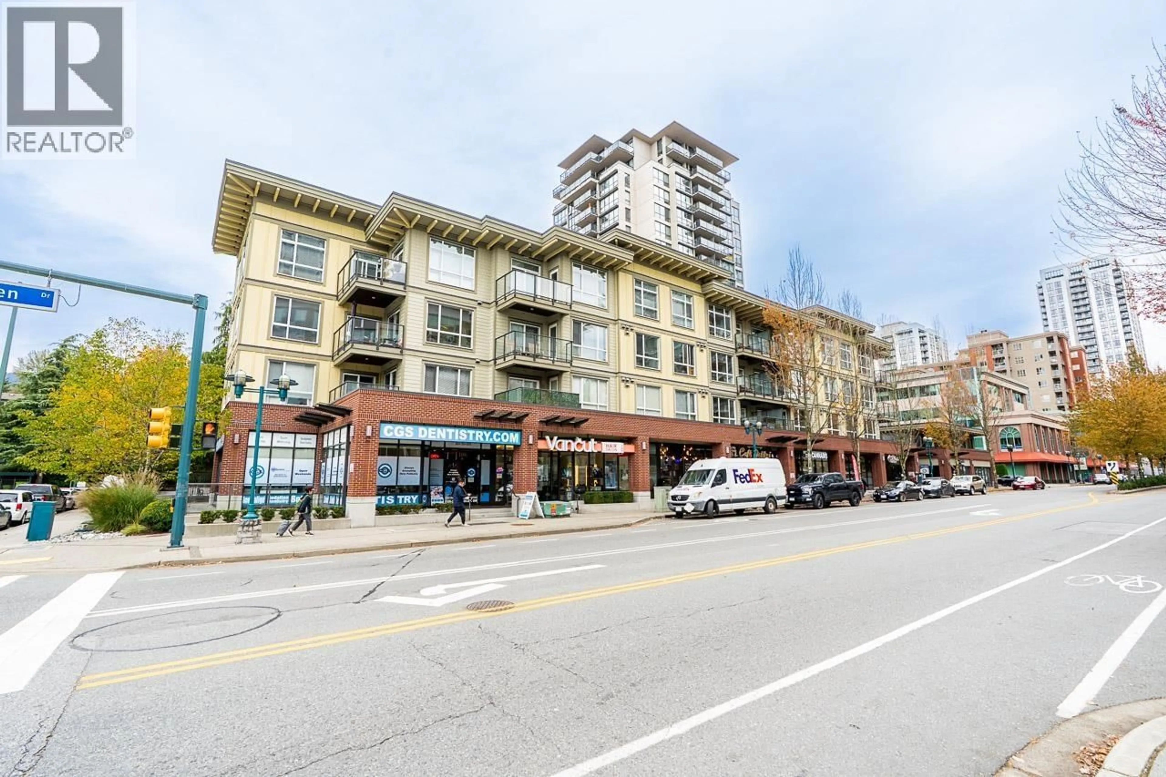 Patio, street for 402 - 2957 GLEN DRIVE, Coquitlam British Columbia V3B0B5
