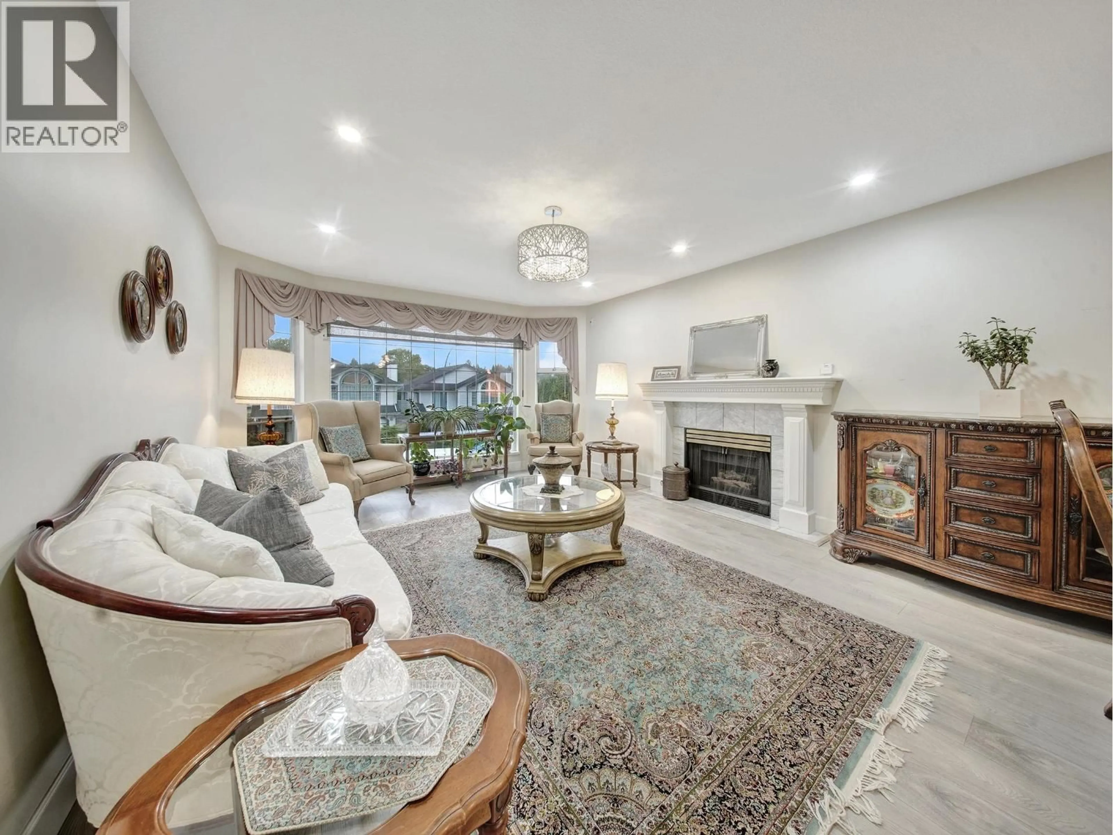 Living room with furniture, unknown for 3747 ULSTER STREET, Port Coquitlam British Columbia V3B7H1