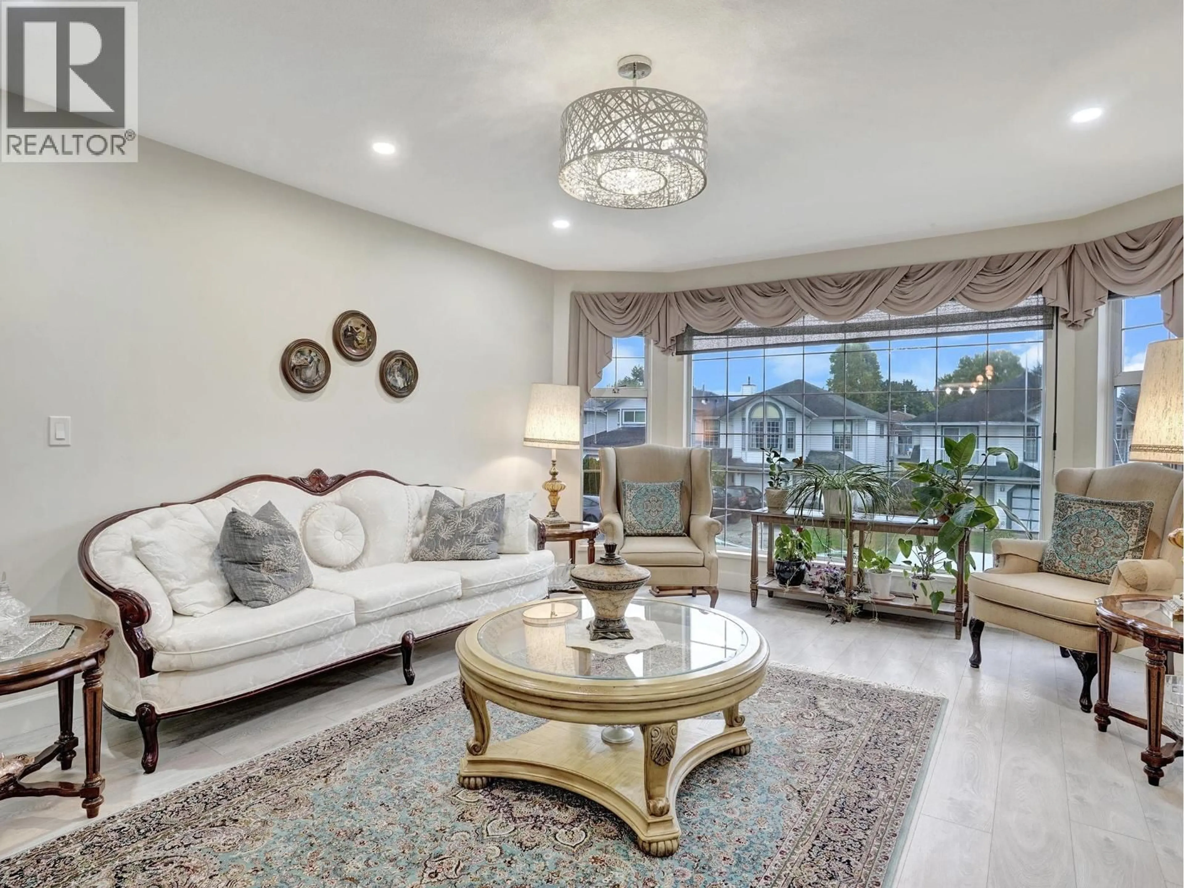 Living room with furniture, unknown for 3747 ULSTER STREET, Port Coquitlam British Columbia V3B7H1