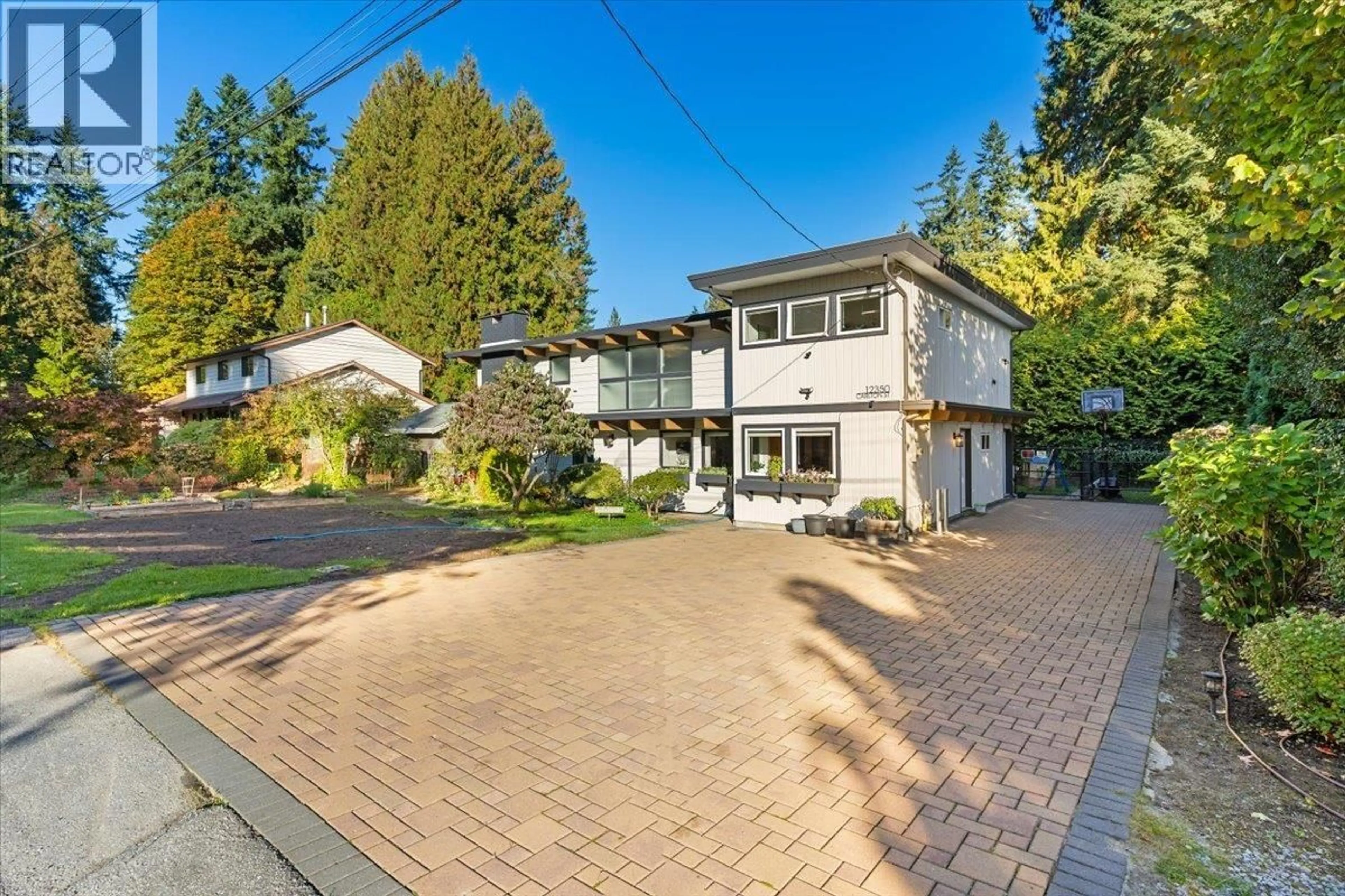 A pic from outside/outdoor area/front of a property/back of a property/a pic from drone, street for 12350 CARLTON STREET, Maple Ridge British Columbia V2X5C3