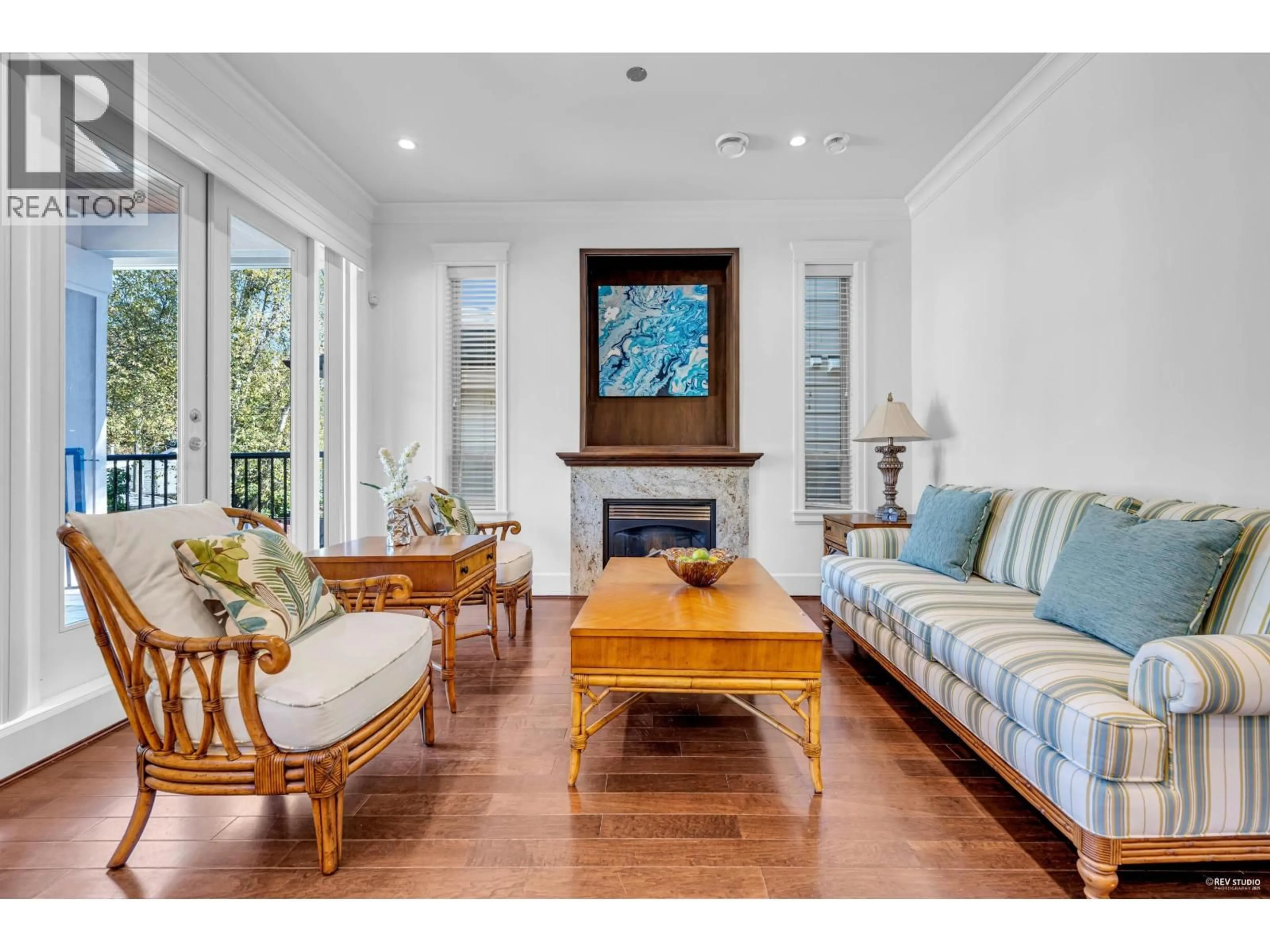 Living room with furniture, wood/laminate floor for 3477 20TH AVENUE, Vancouver British Columbia V6S1E5