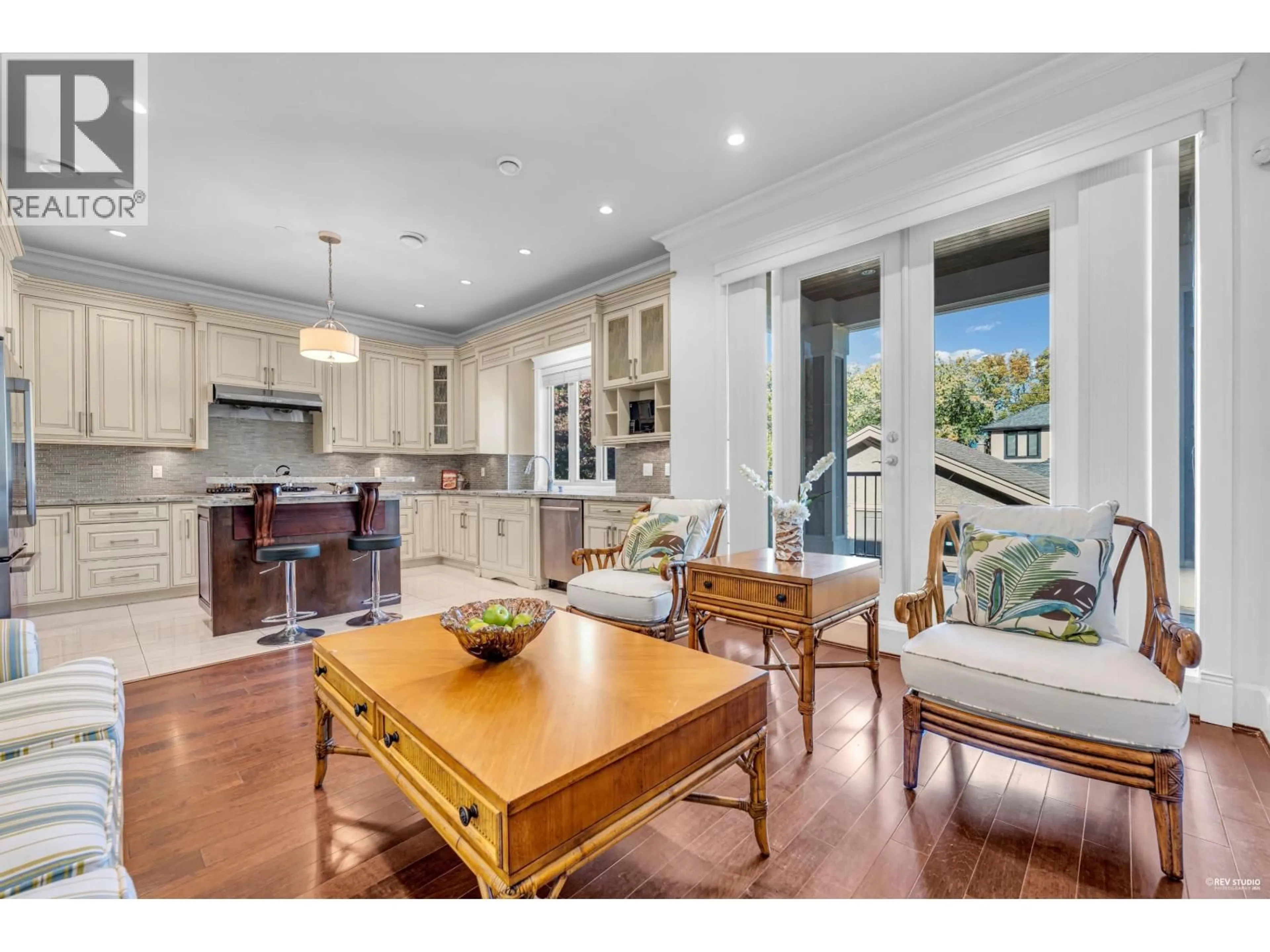 Open concept kitchen, wood/laminate floor for 3477 20TH AVENUE, Vancouver British Columbia V6S1E5