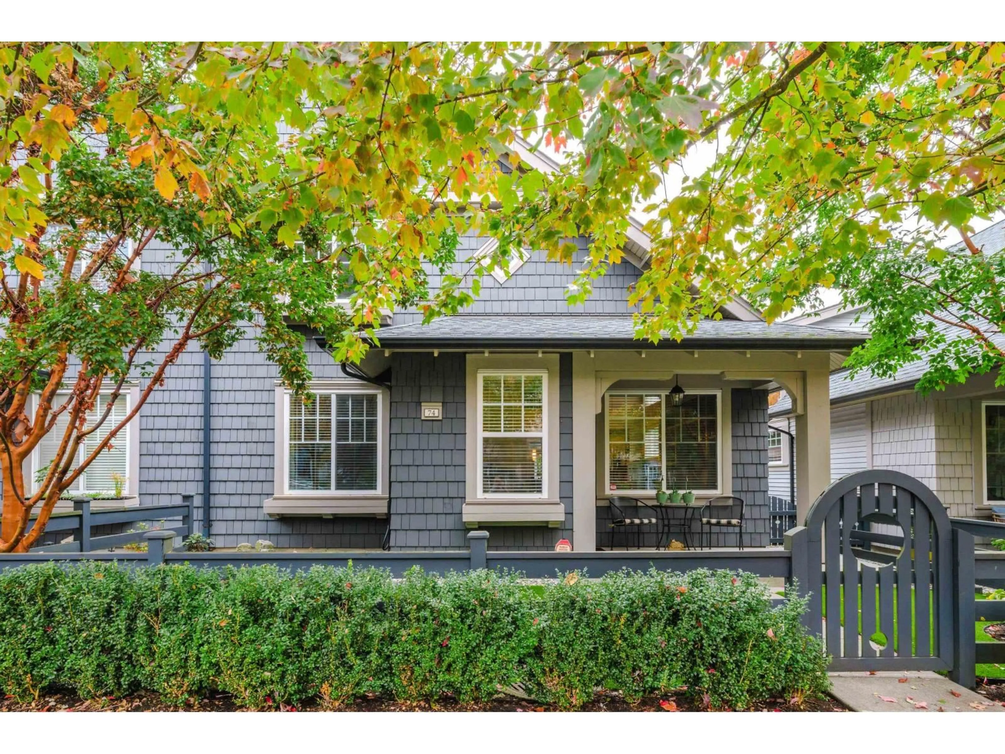 Home with vinyl exterior material, street for 74 - 6450 187, Surrey British Columbia V3S2X4