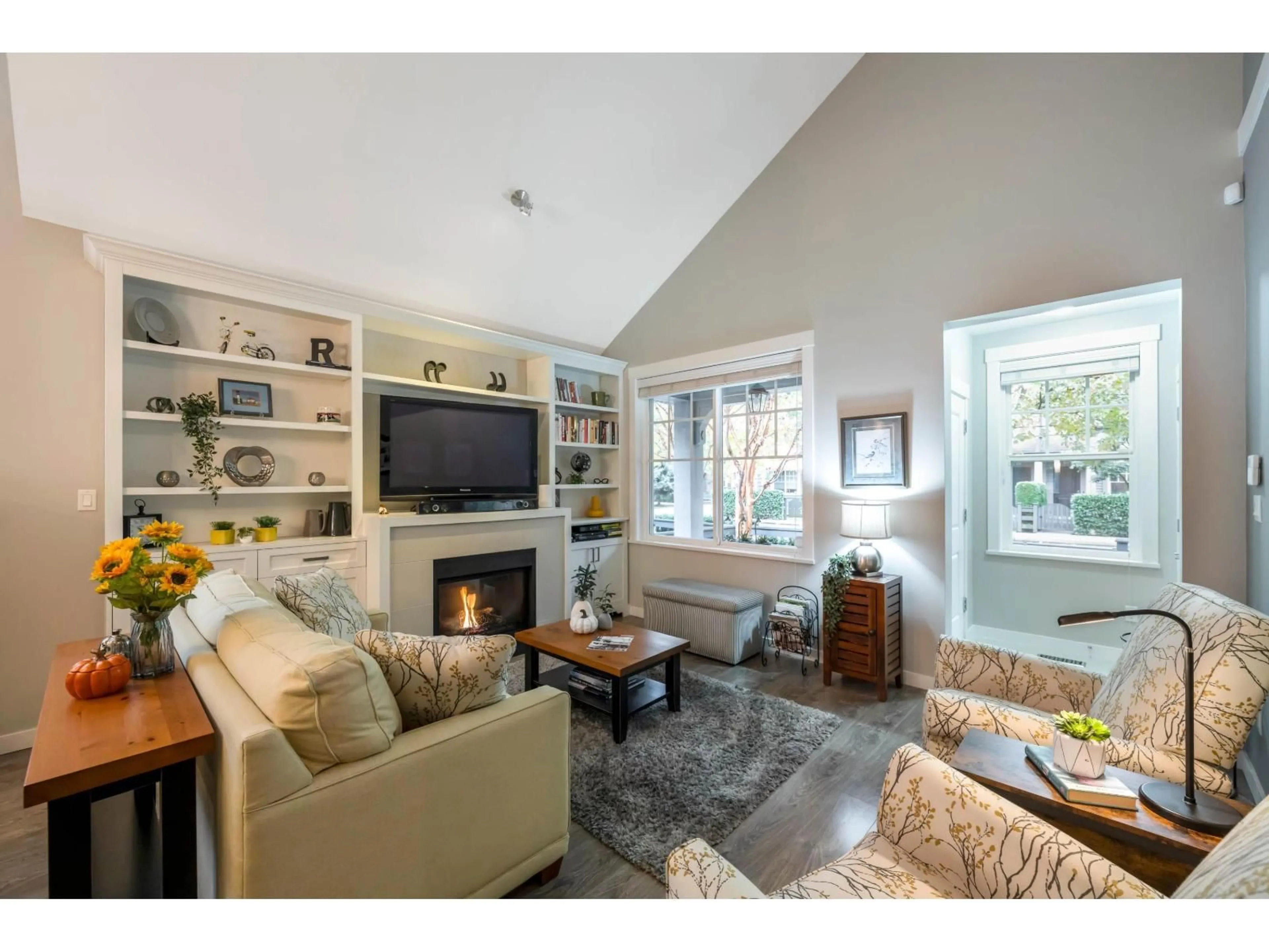 Living room with furniture, unknown for 74 - 6450 187, Surrey British Columbia V3S2X4