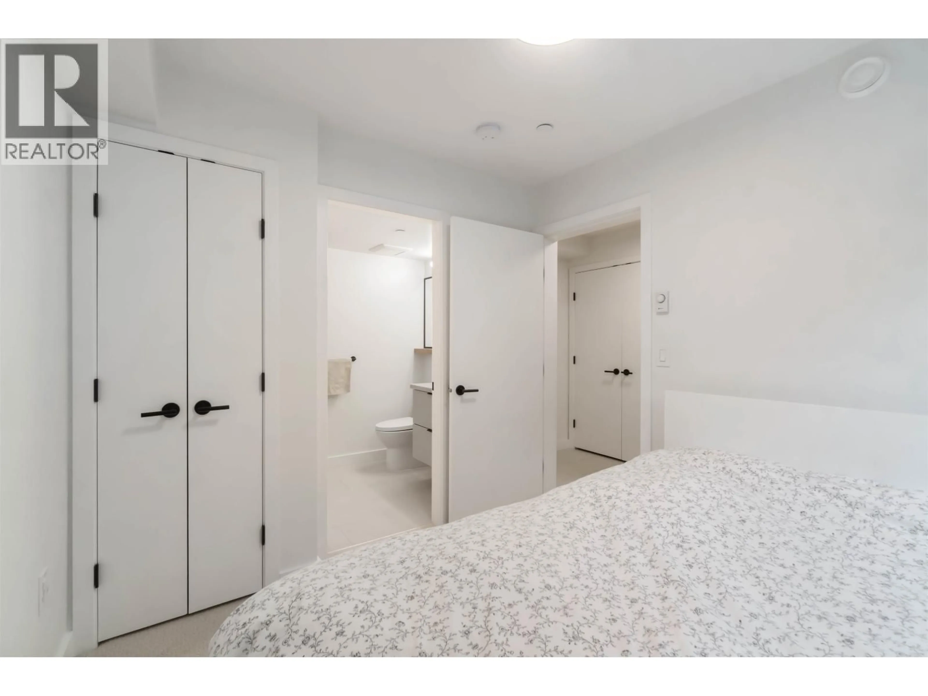 Unknown for 505 - 3105 ST GEORGE STREET, Port Moody British Columbia V3H0J7