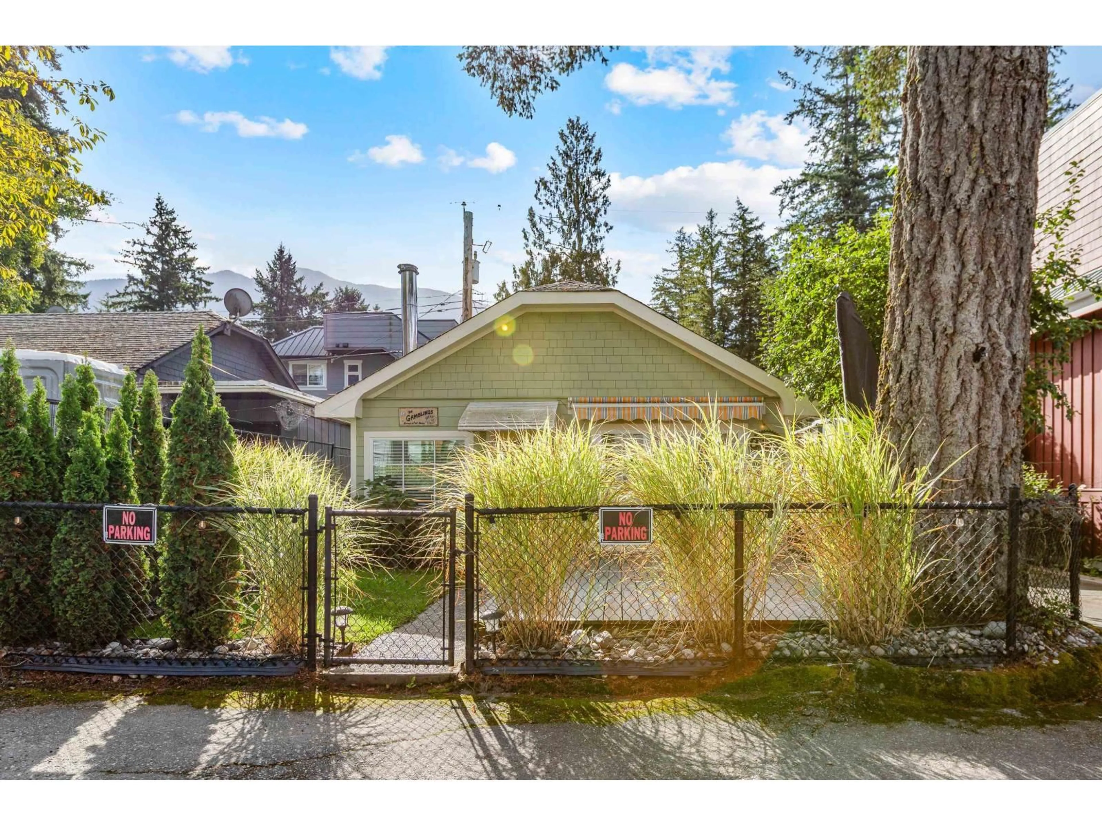 Unknown for 279 FIR STREET, Chilliwack British Columbia V2R4Y5
