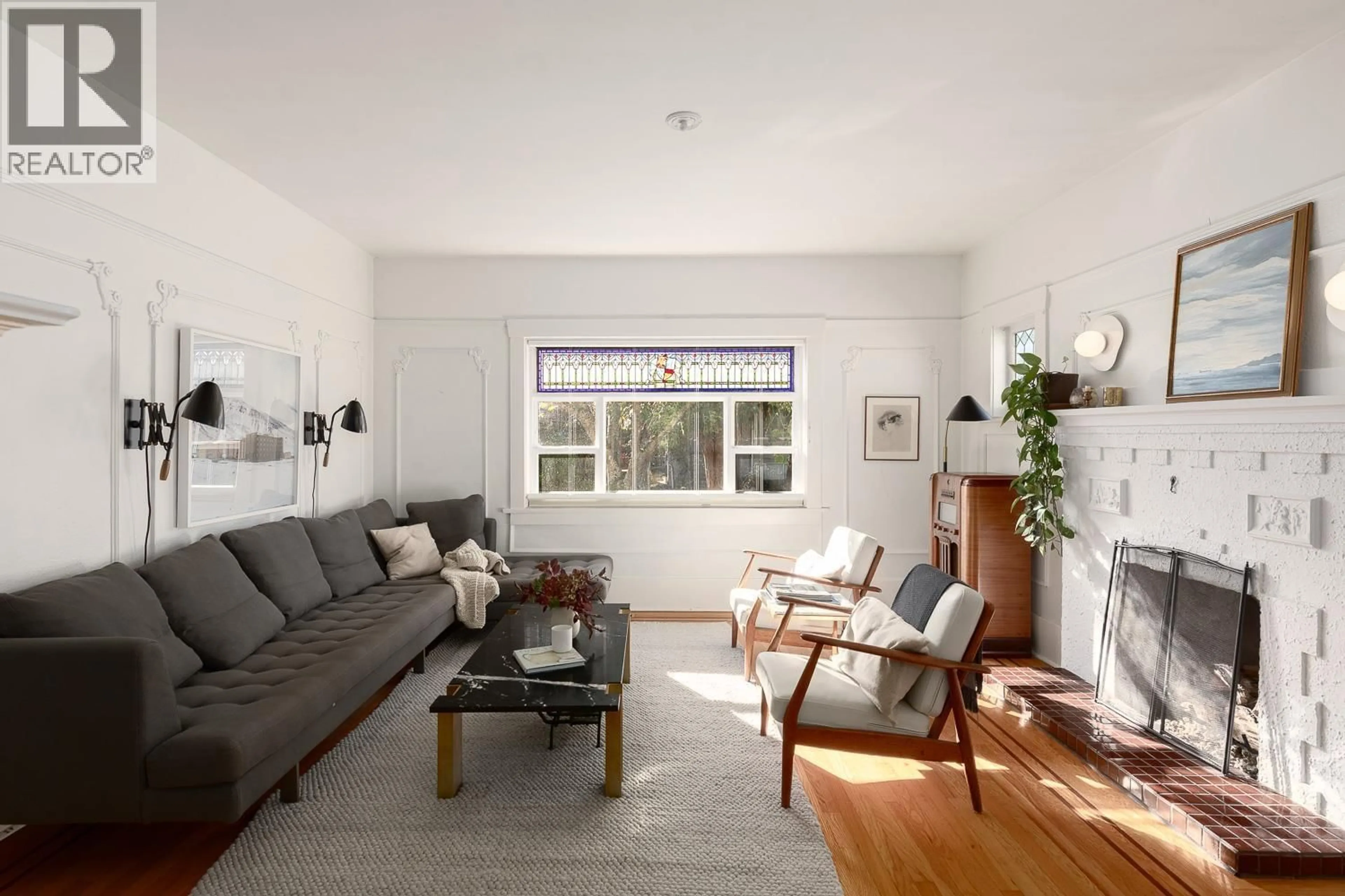 Living room with furniture, unknown for 1181 22ND AVENUE, Vancouver British Columbia V5V1W5