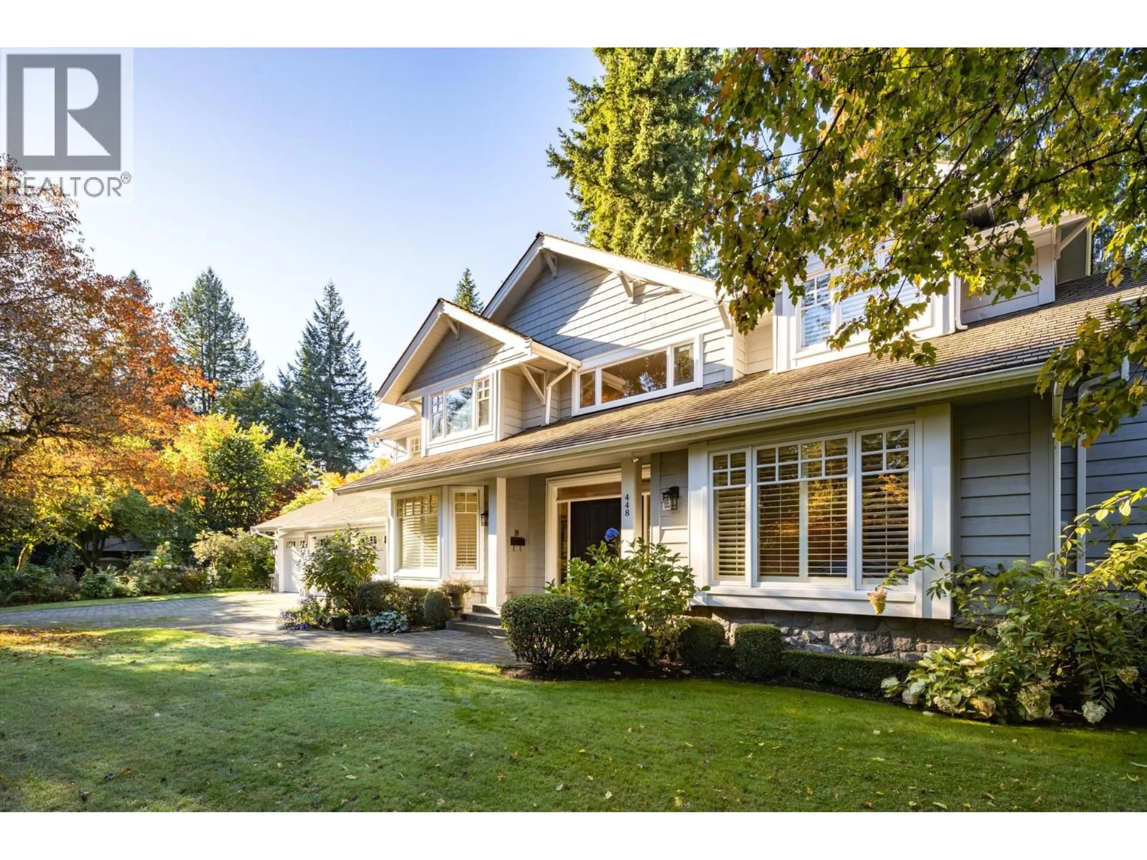 Home with vinyl exterior material, street for 448 GORDON AVENUE, West Vancouver British Columbia V7T1P3
