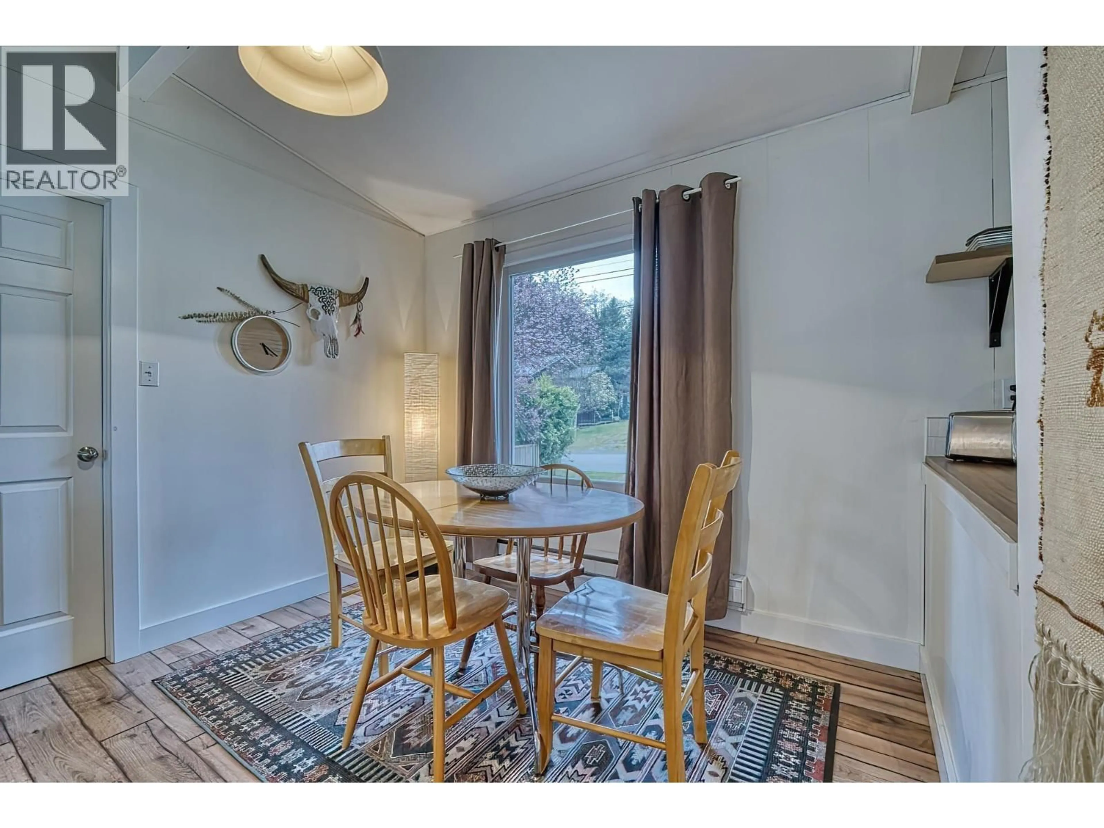 Dining room, unknown for 640 WYNGAERT ROAD, Gibsons British Columbia V0N1V9