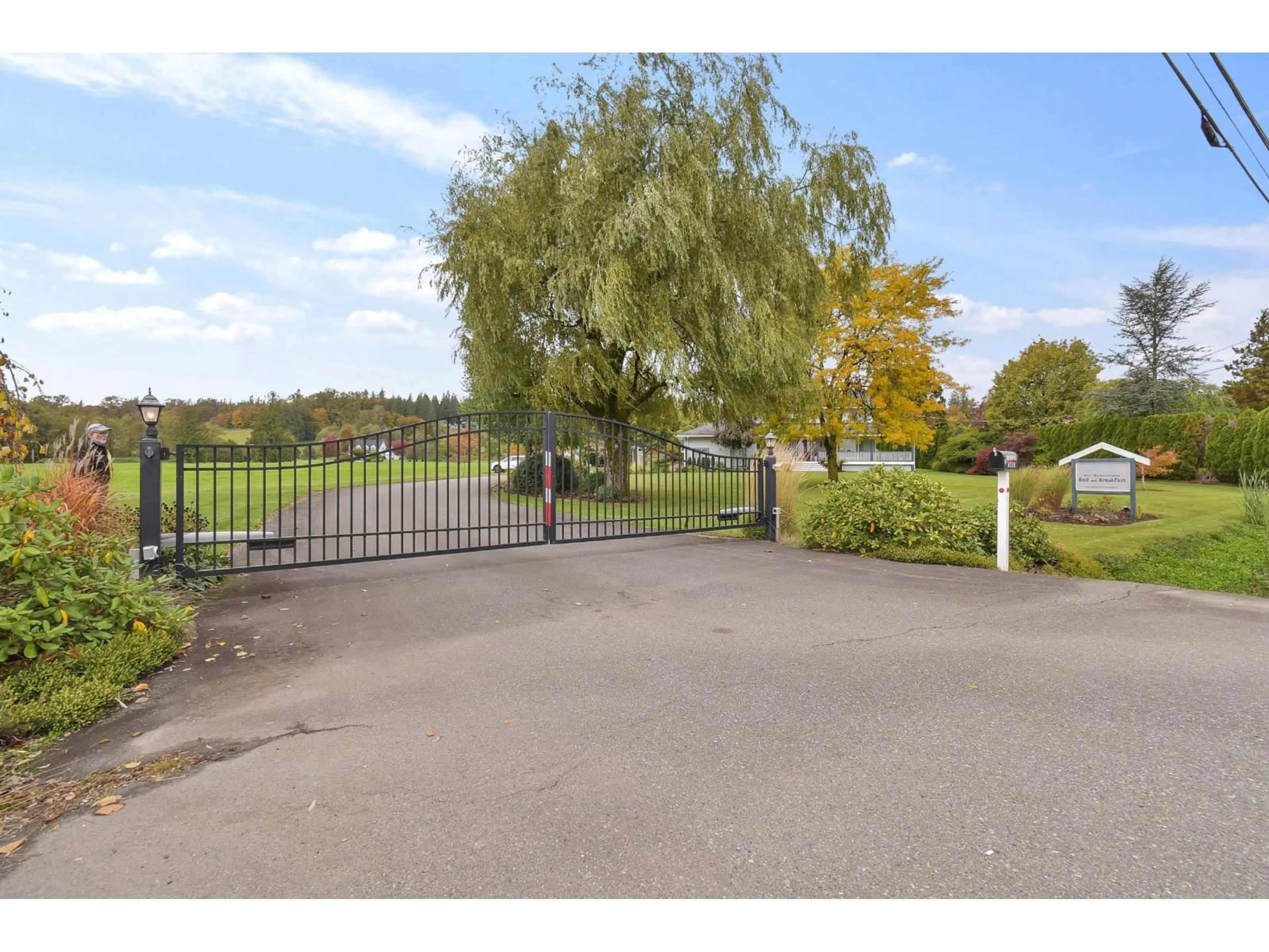 A pic from outside/outdoor area/front of a property/back of a property/a pic from drone, street for 7463 216, Langley British Columbia V2Y2S4