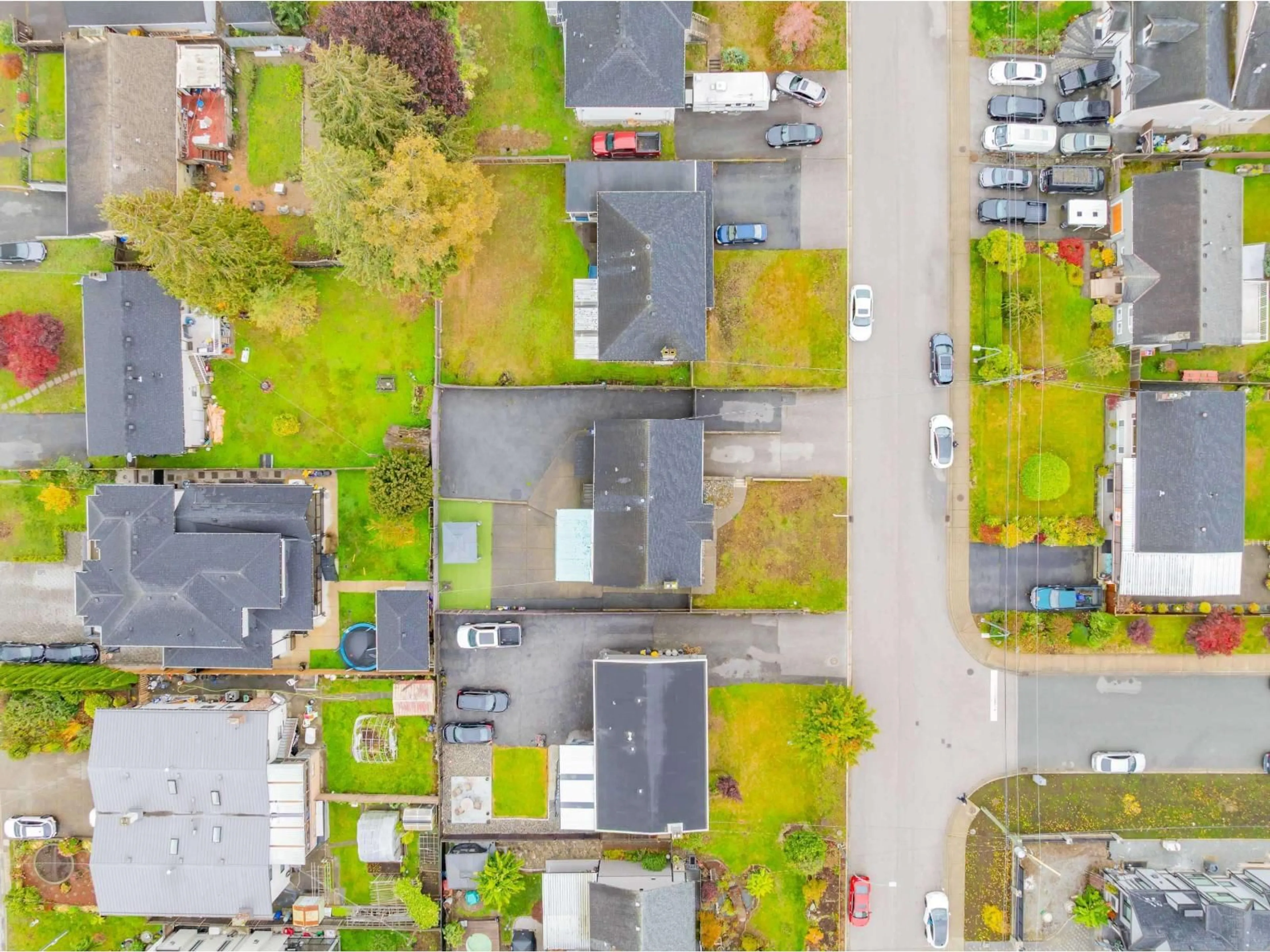 A pic from outside/outdoor area/front of a property/back of a property/a pic from drone, street for 11713 94, Delta British Columbia V4C3R5