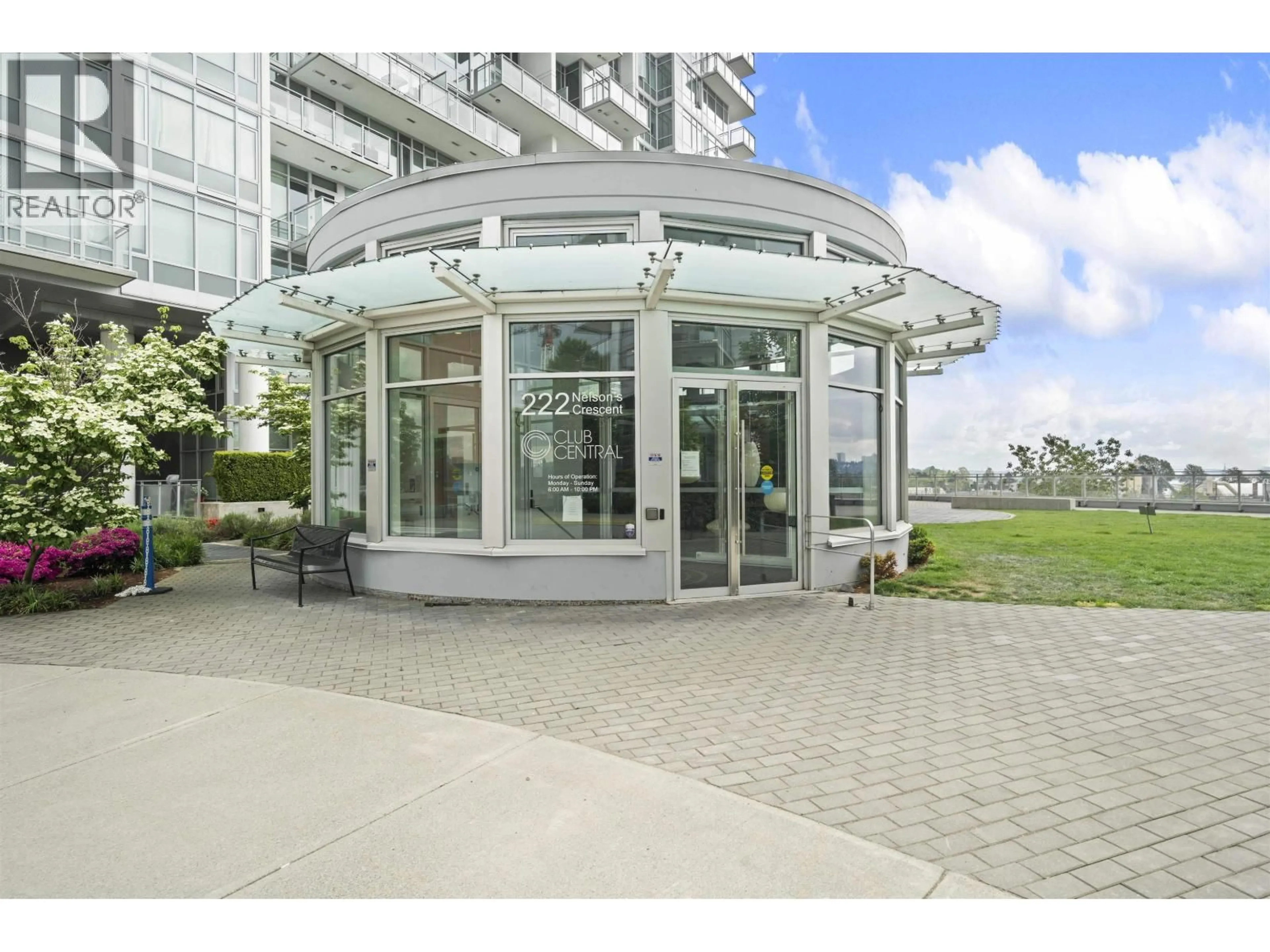 Indoor foyer for 713 - 258 NELSON'S COURT, New Westminster British Columbia V3L0J9