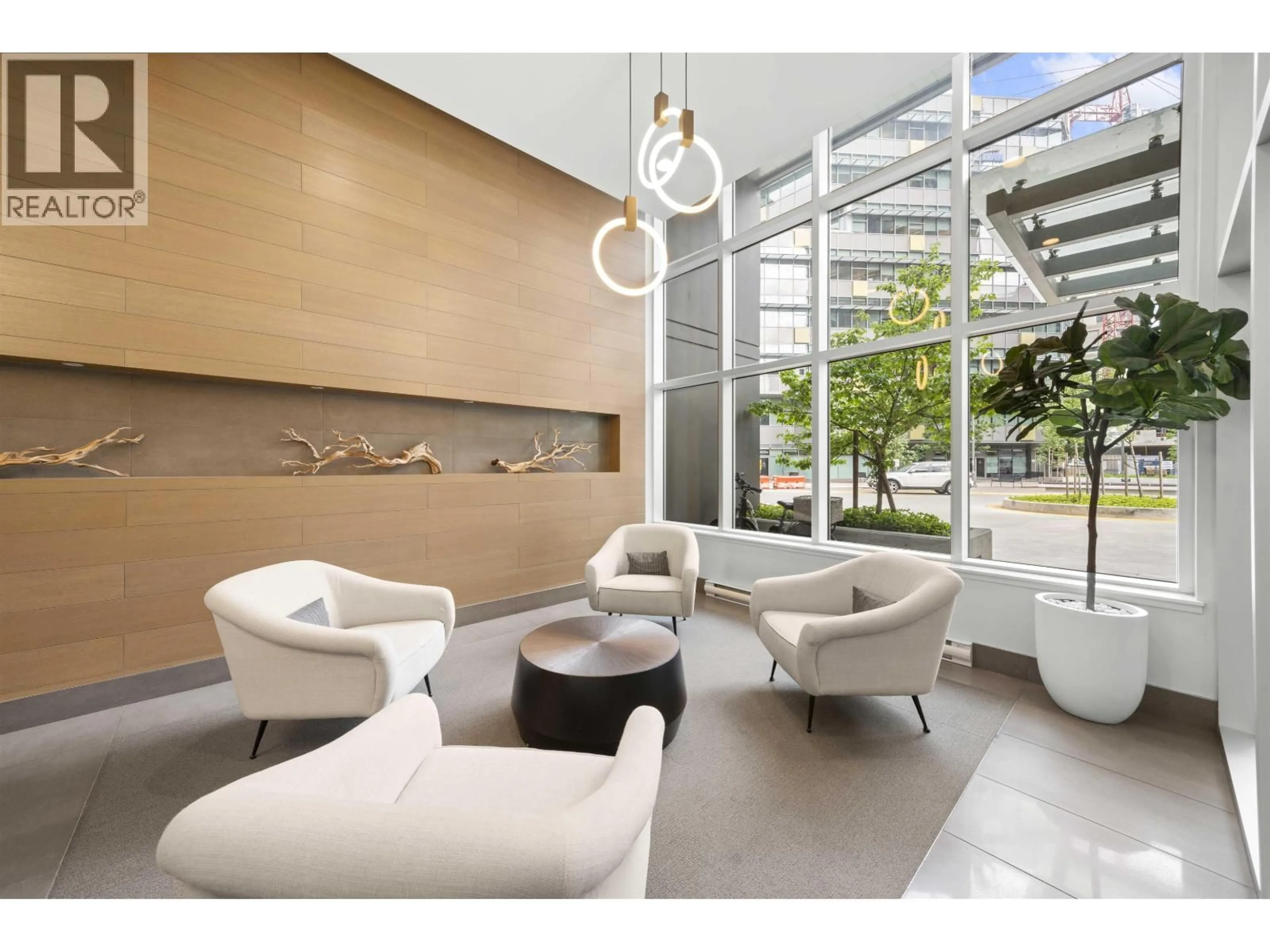 Lobby for 713 - 258 NELSON'S COURT, New Westminster British Columbia V3L0J9