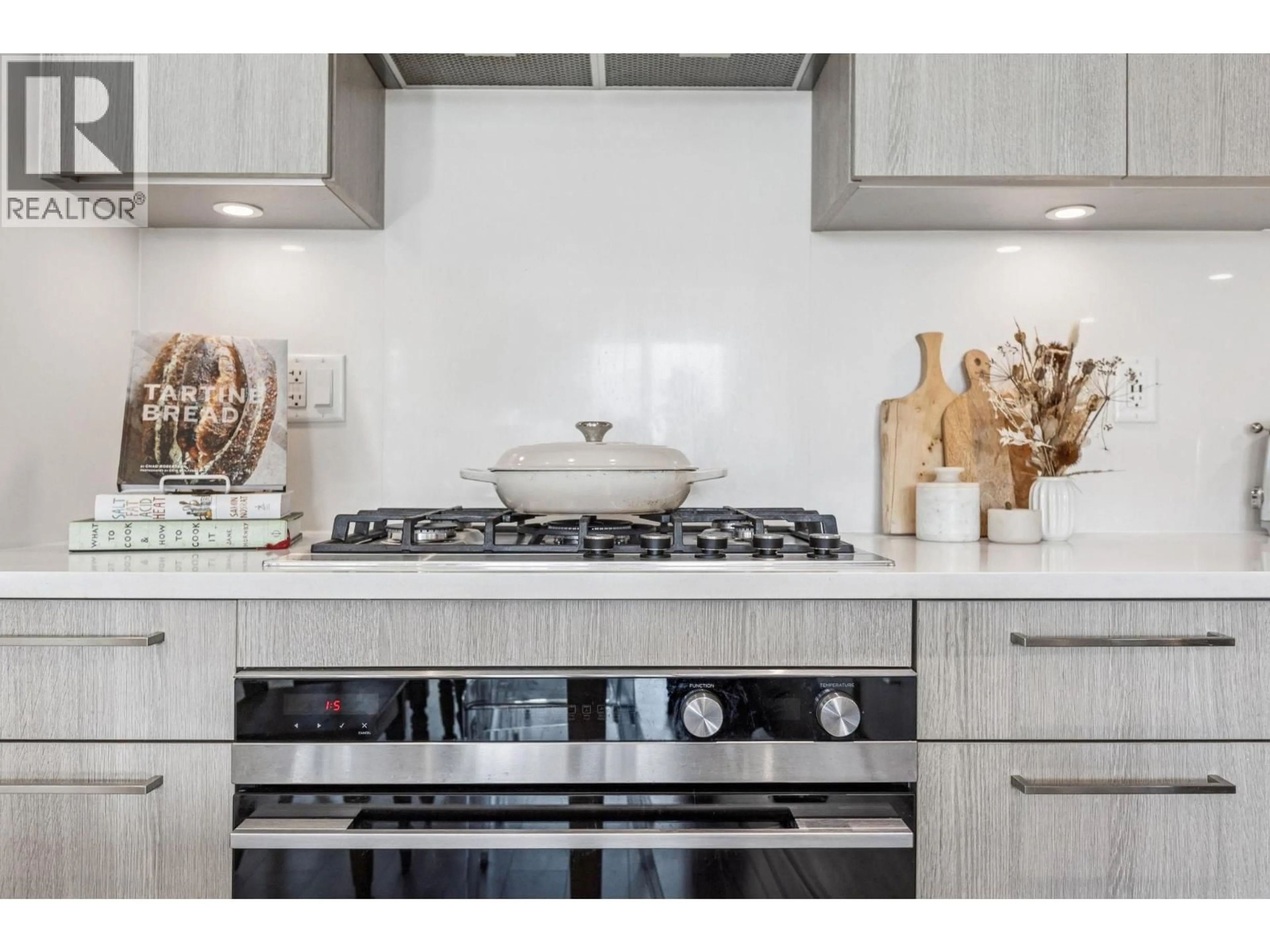 Contemporary kitchen, ceramic/tile floor for 307 - 707 3RD STREET, North Vancouver British Columbia V7L1G8