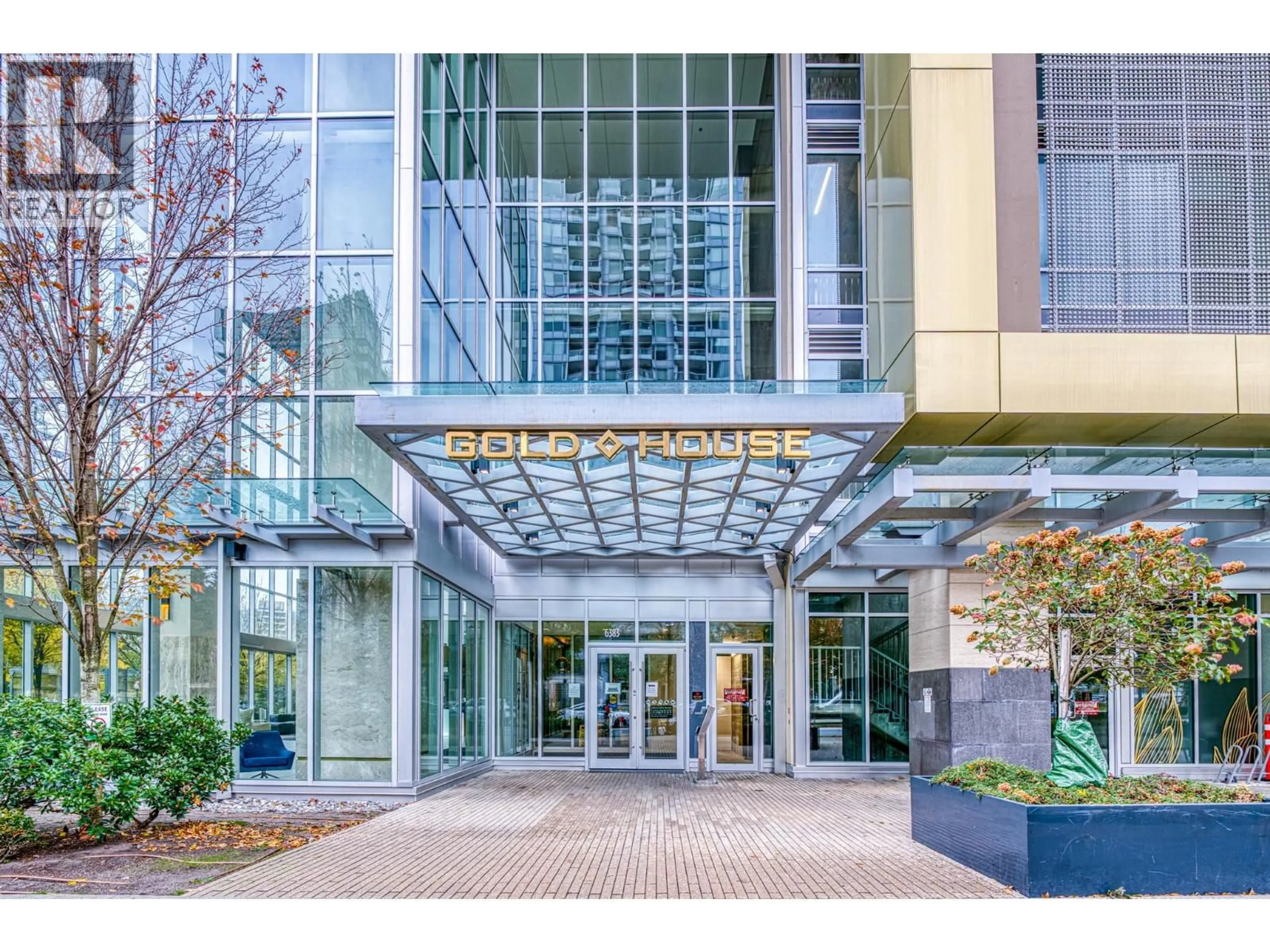 Indoor foyer for 2407 - 6383 MCKAY AVENUE, Burnaby British Columbia V5H0H8