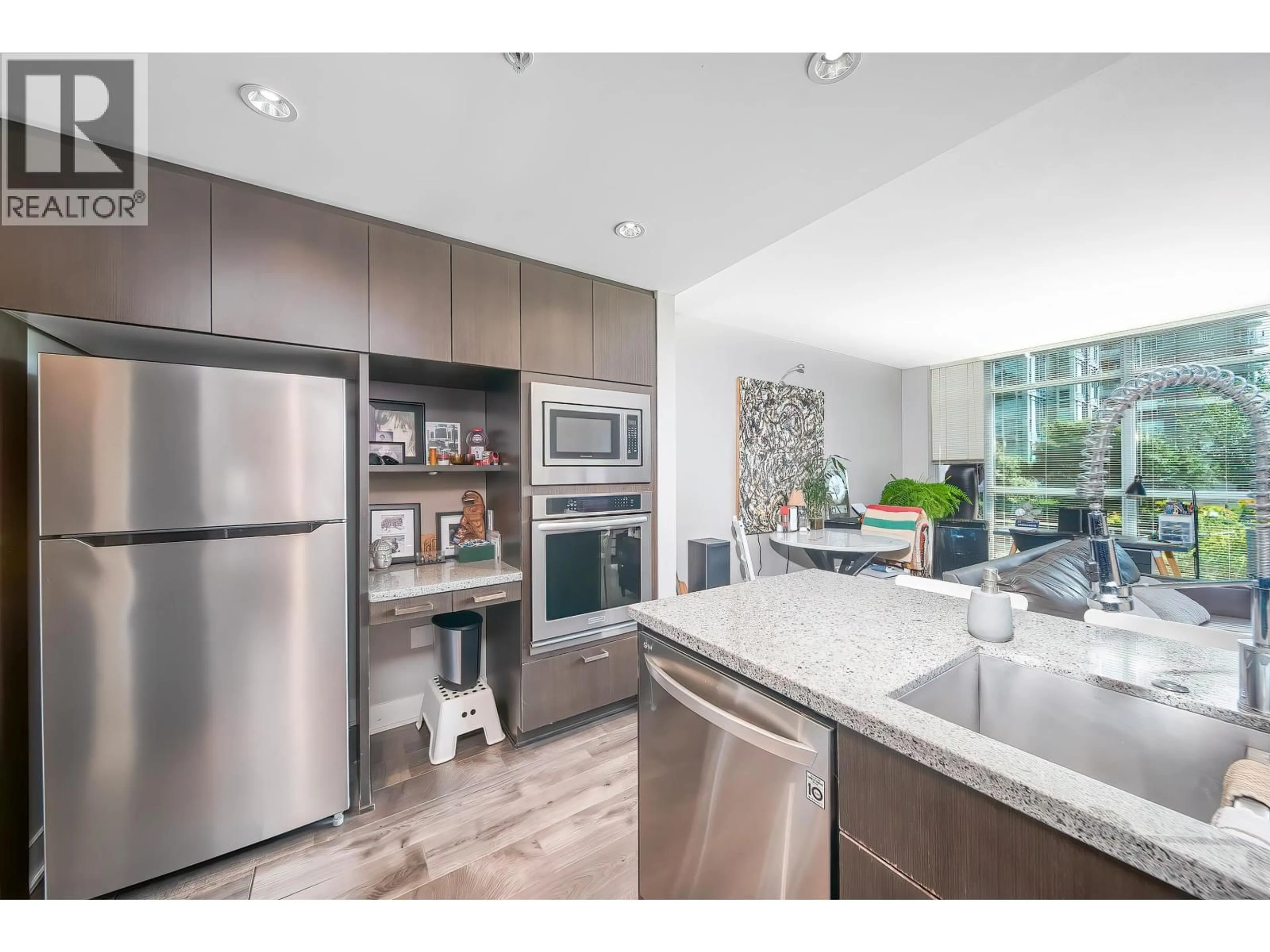Open concept kitchen, ceramic/tile floor for 608 - 3008 GLEN DRIVE, Coquitlam British Columbia V3B0J5