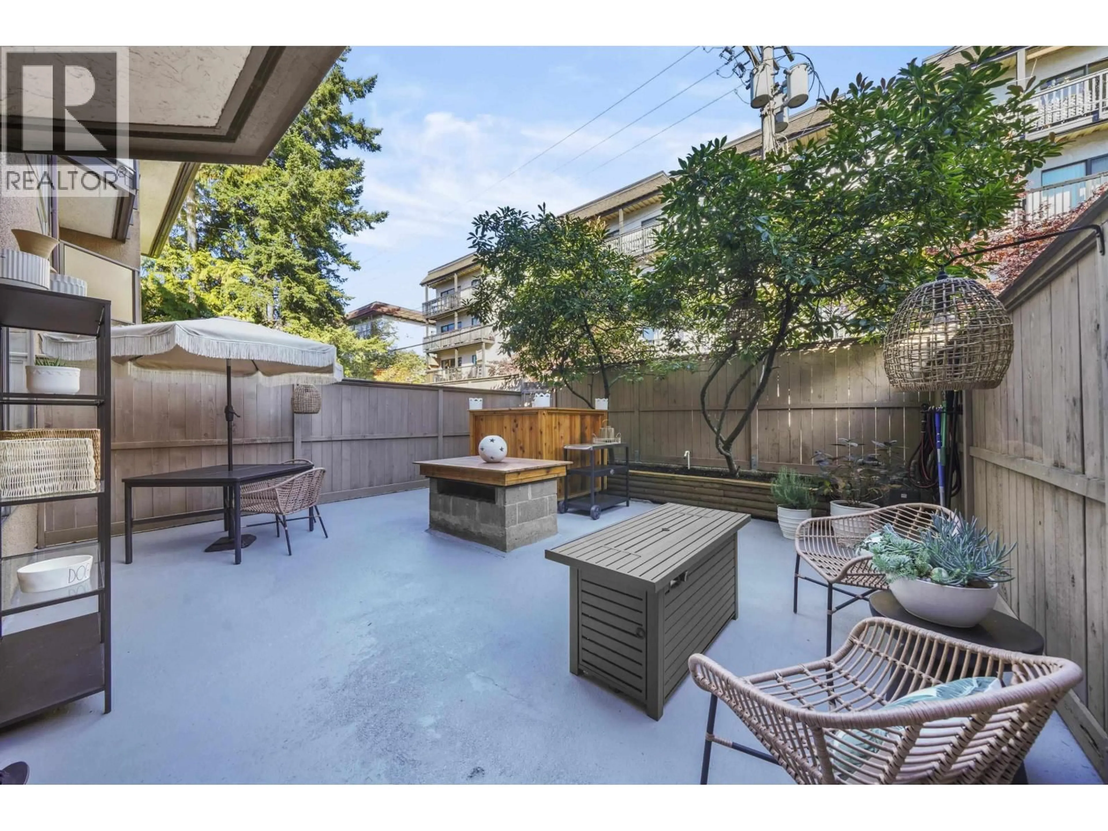 Patio, street for 101 - 210 2ND STREET, North Vancouver British Columbia V7M1C6