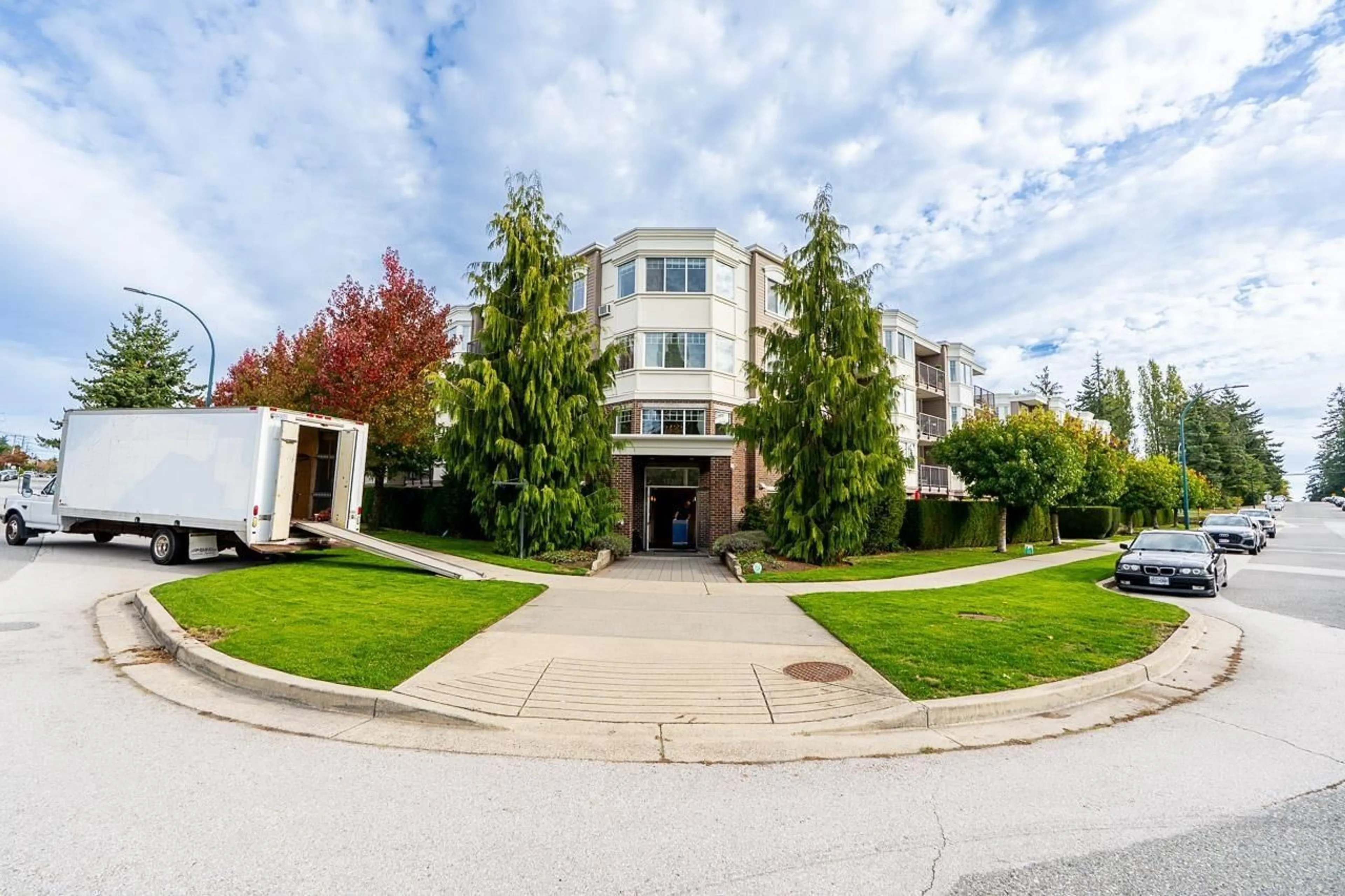 Unknown for PH4 - 15357 ROPER, White Rock British Columbia V4B2G2