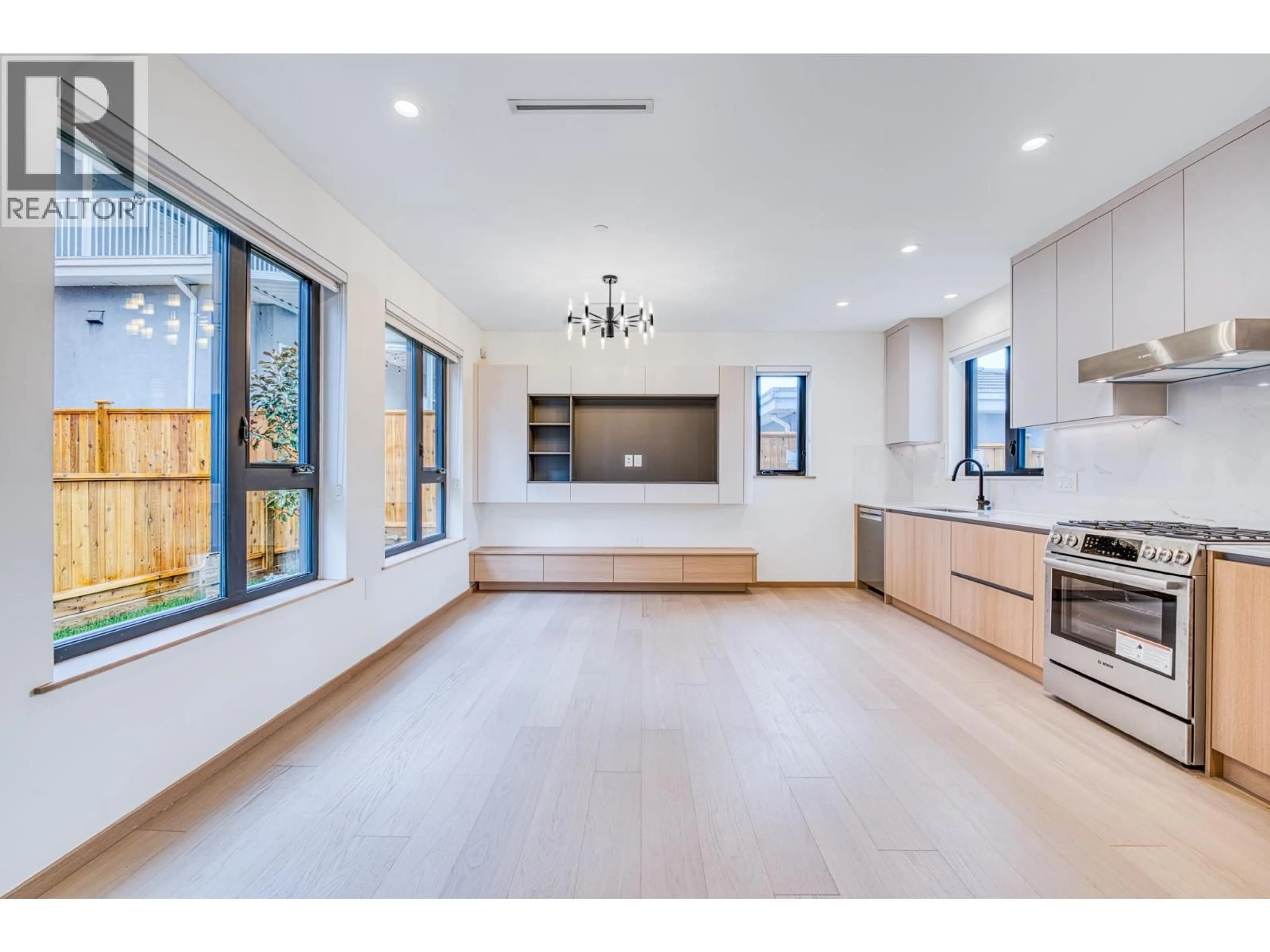 Open concept kitchen, unknown for 966 55TH AVENUE, Vancouver British Columbia V5X1N9