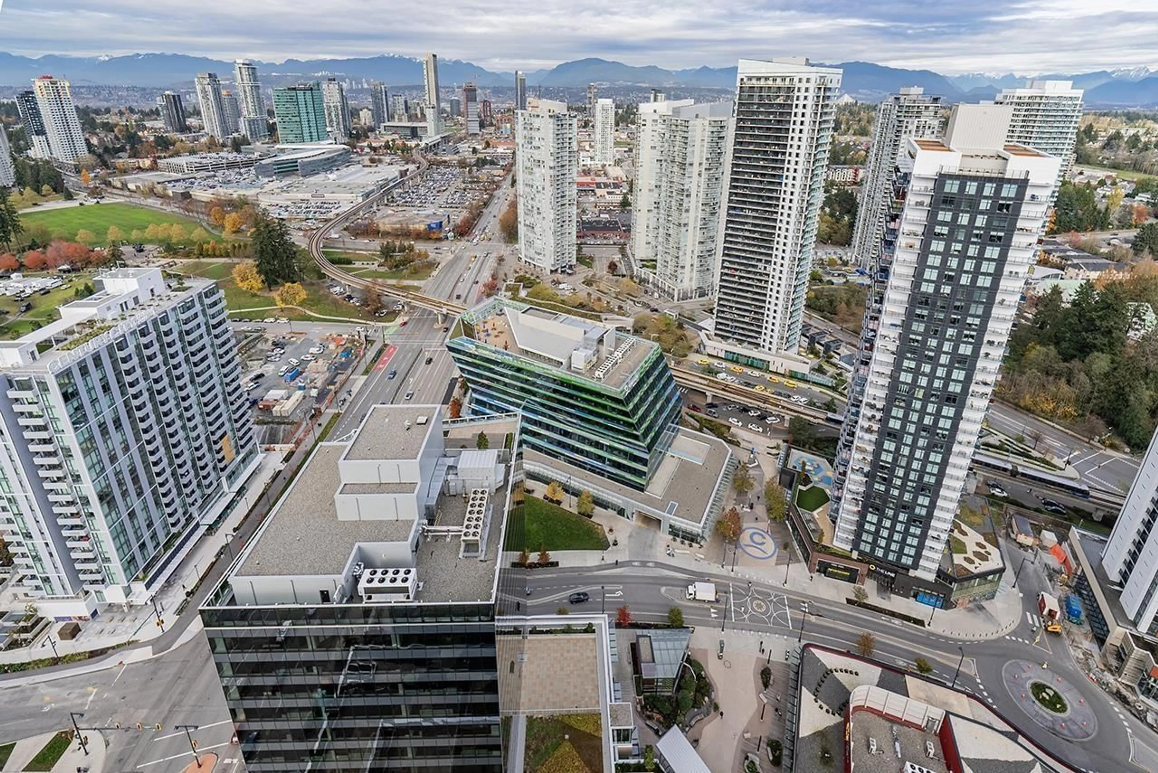 A pic from outside/outdoor area/front of a property/back of a property/a pic from drone, city buildings view from balcony for 223 - 13897 FRASER, Surrey British Columbia V3T0G8