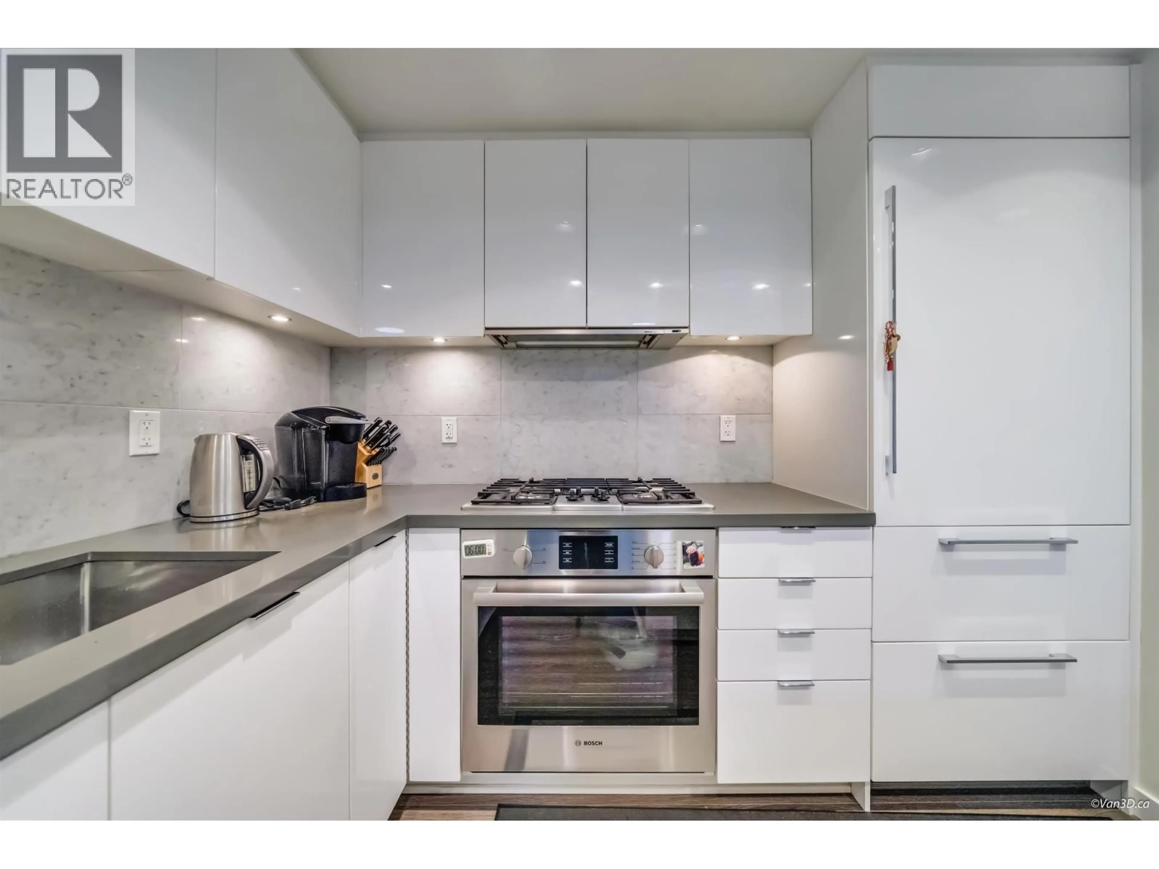 Standard kitchen, unknown for 201 - 7328 GOLLNER AVENUE, Richmond British Columbia V6Y0H7
