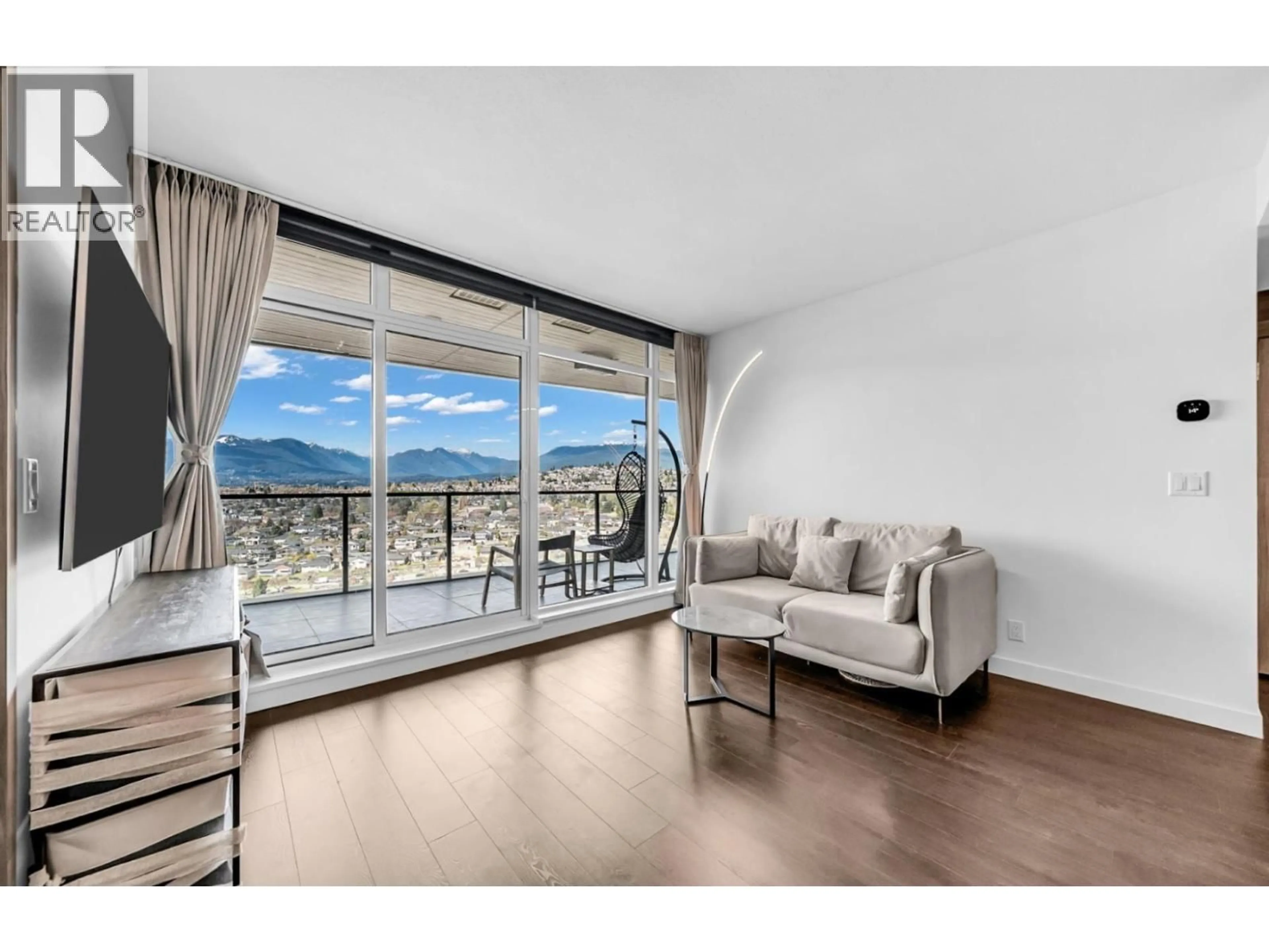 Living room with furniture, unknown for 2603 - 4880 LOUGHEED HIGHWAY, Burnaby British Columbia V5C0N1