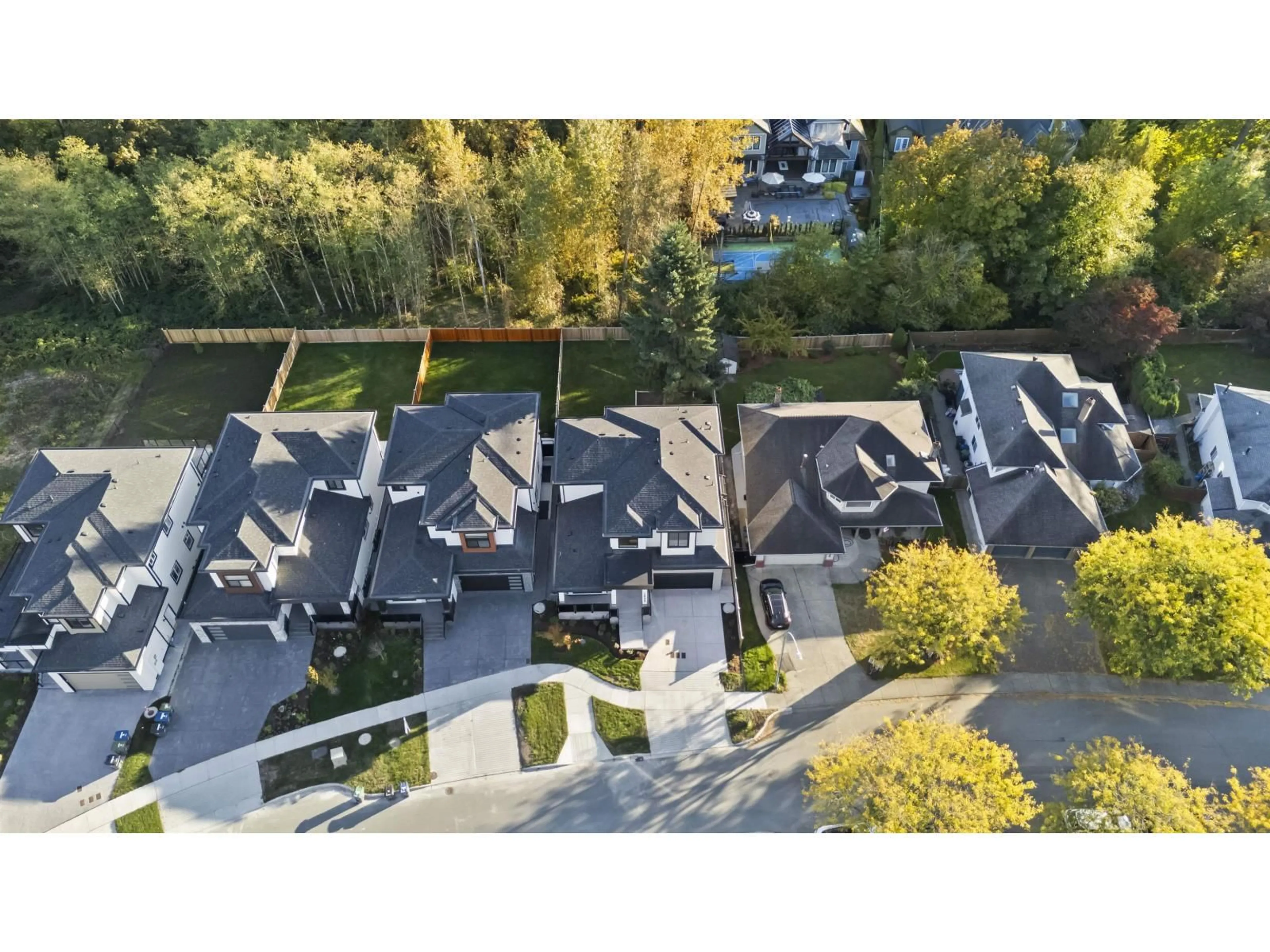 A pic from outside/outdoor area/front of a property/back of a property/a pic from drone, street for 16178 78, Surrey British Columbia V4N0X4