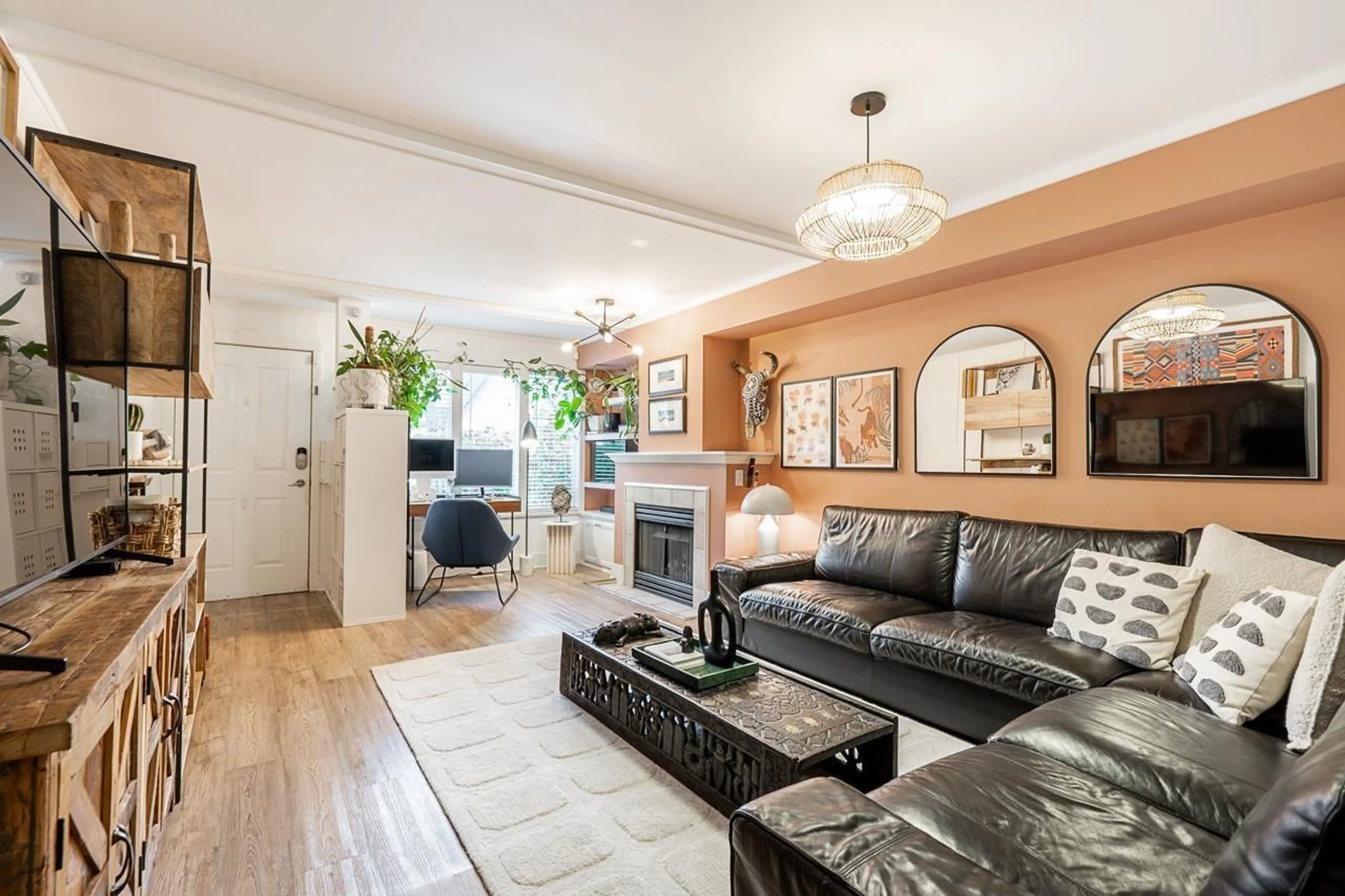 Living room with furniture, unknown for 45 - 18883 65, Surrey British Columbia V3S8Y2