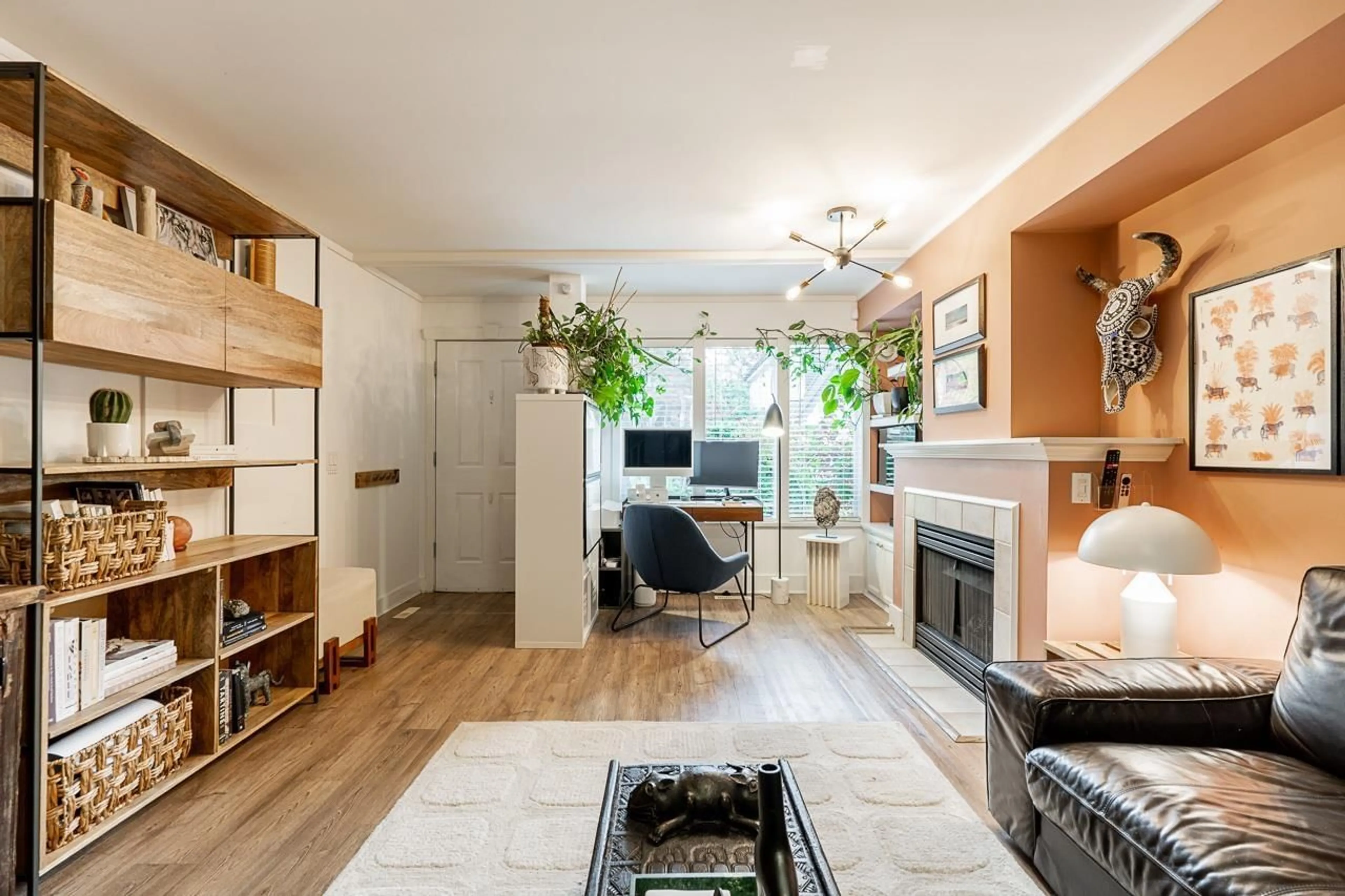 Living room with furniture, unknown for 45 - 18883 65, Surrey British Columbia V3S8Y2