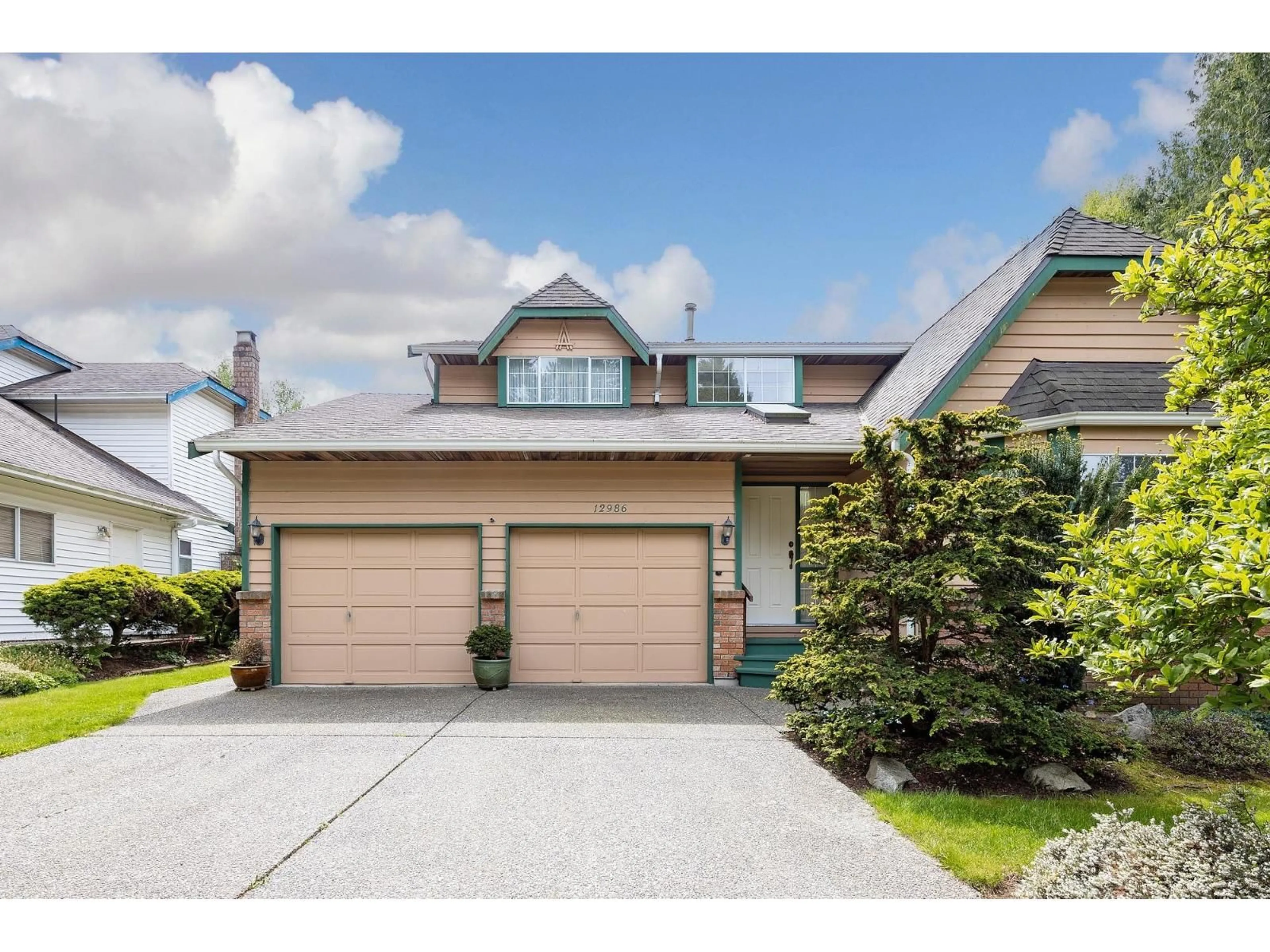 Home with vinyl exterior material, street for 12986 20, Surrey British Columbia V4A1Y9